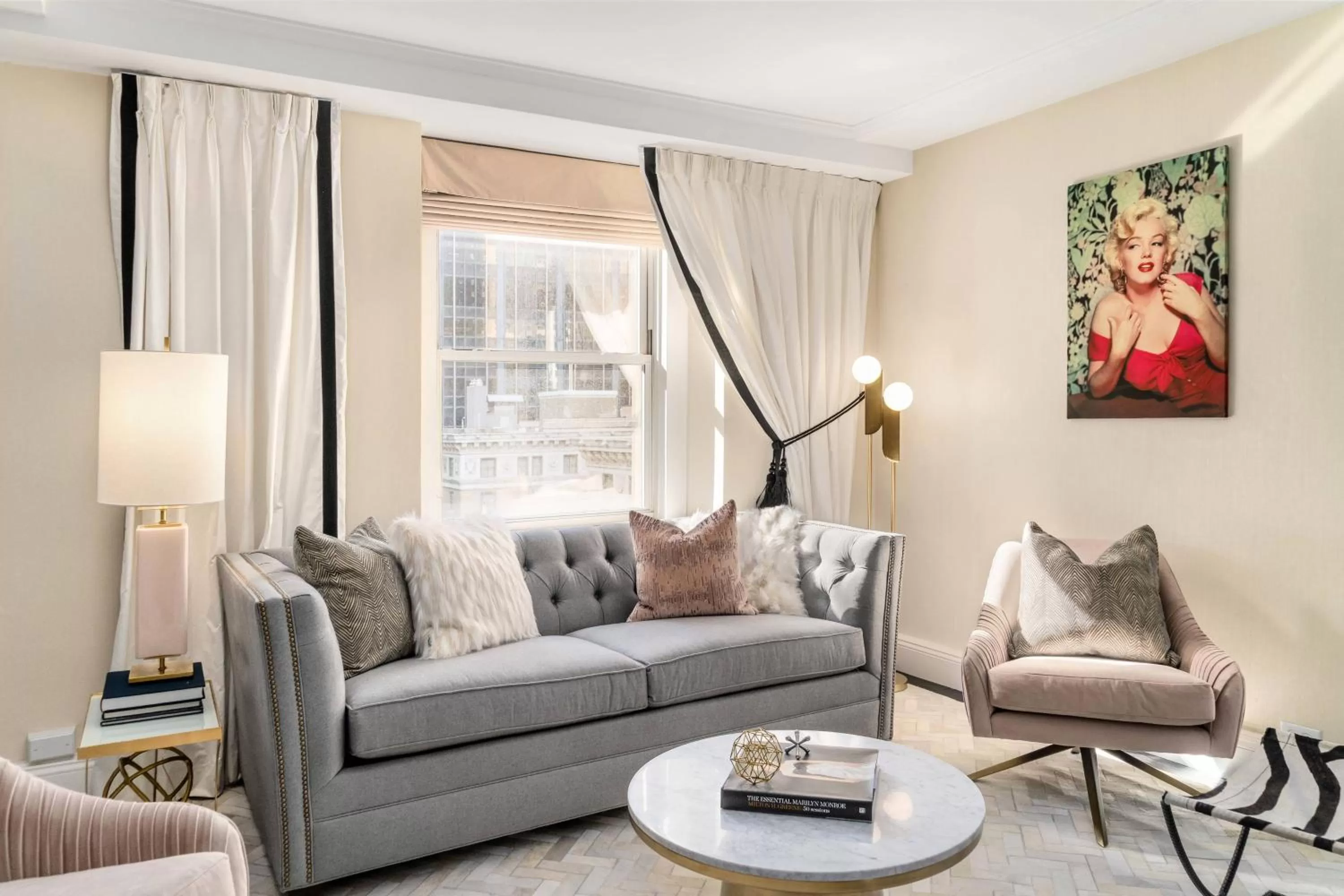 Living room in The Lexington Hotel, Autograph Collection