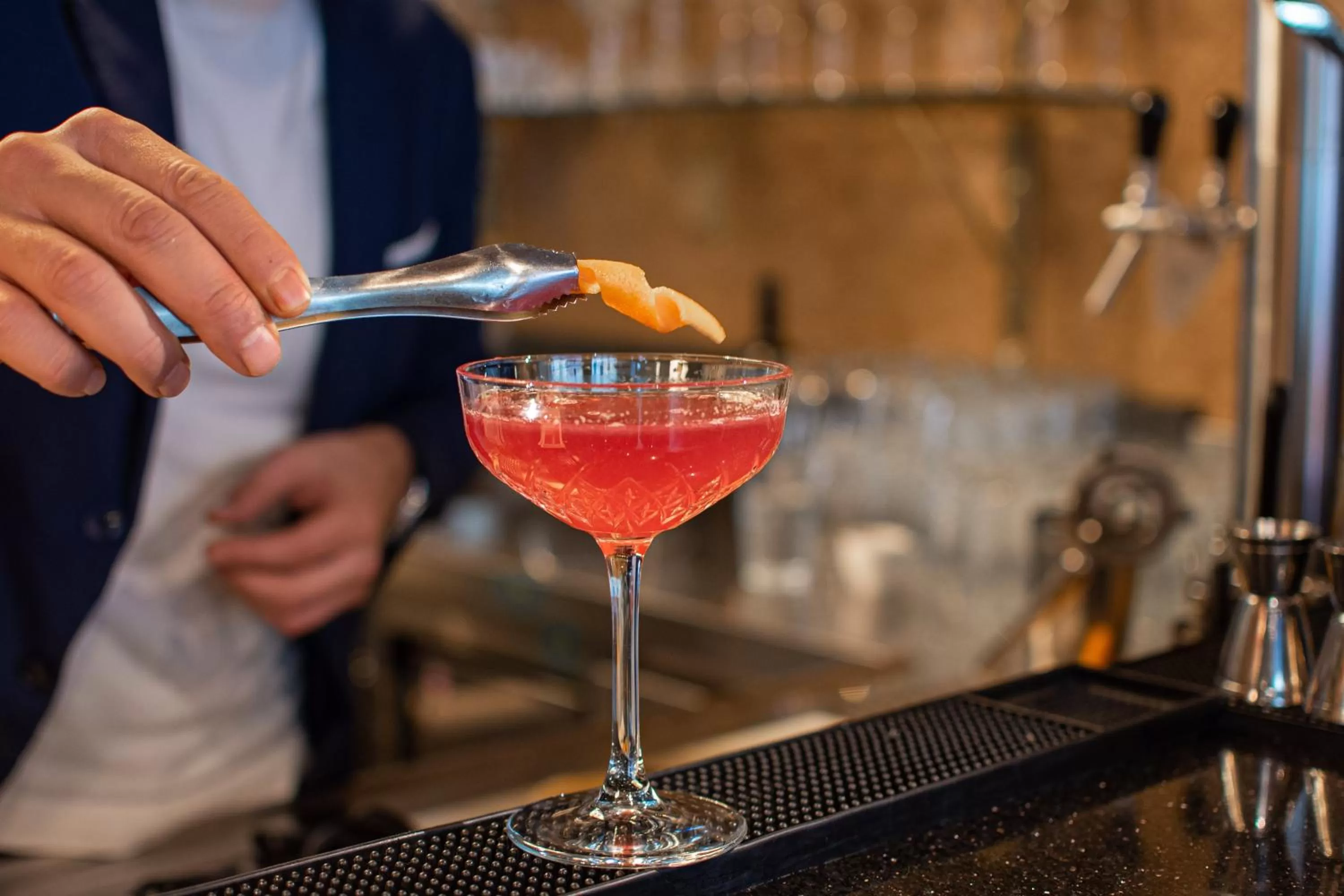 Lounge or bar in KING's Hotel First