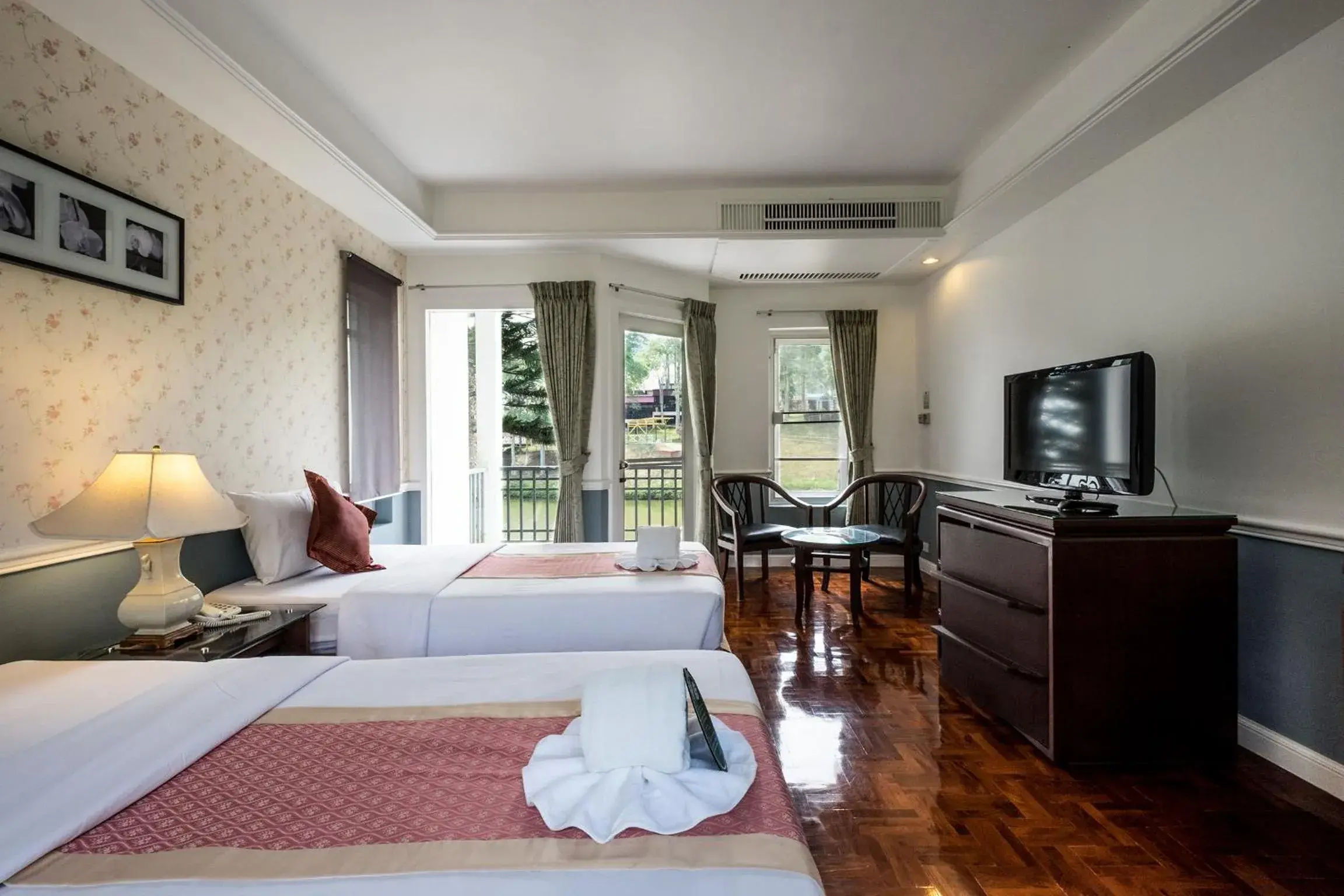 Deluxe Room Lake View A  in Brookside Valley Resort Deluxe Room Lake View A  in Brookside Valley Resort