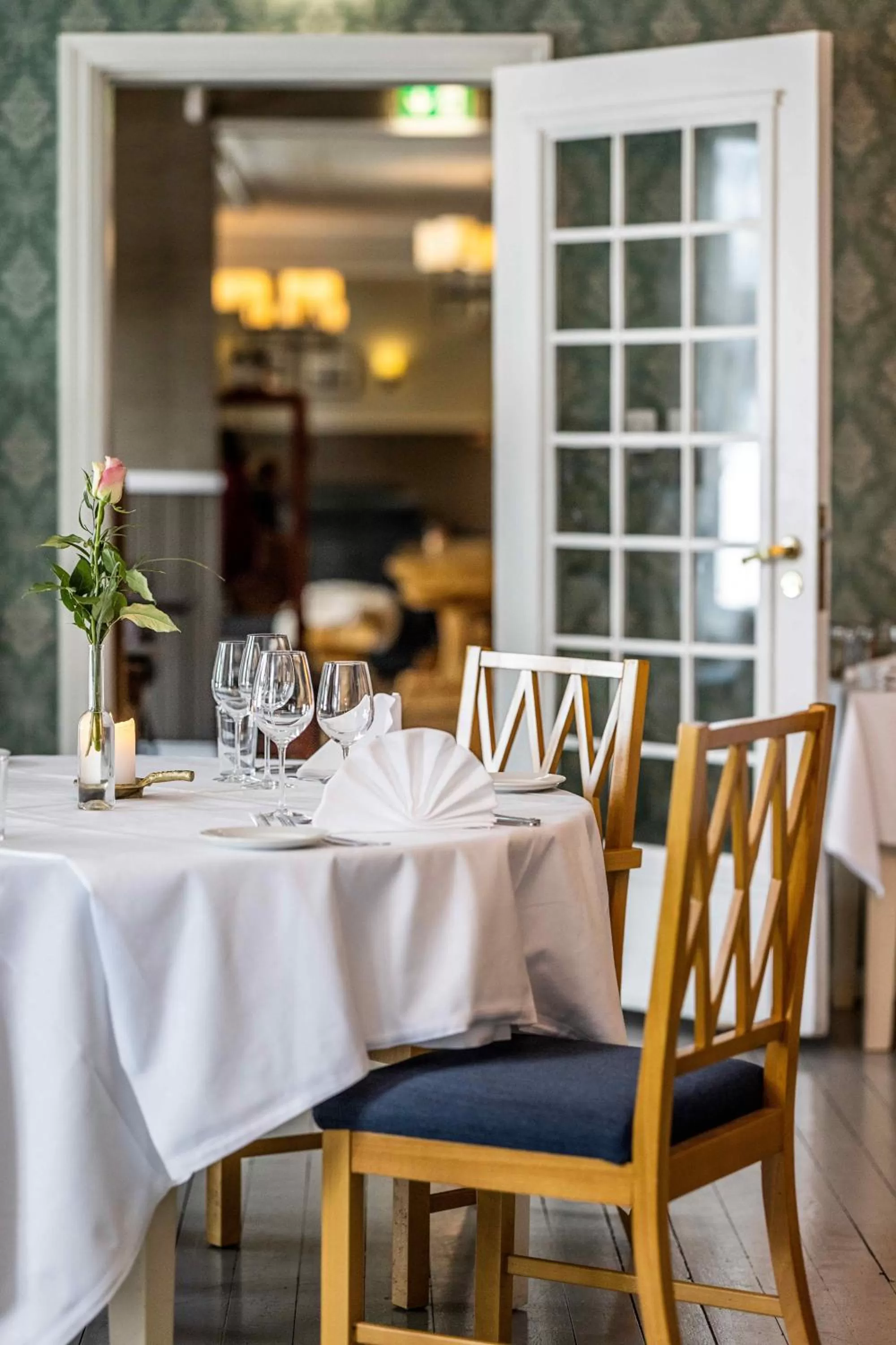 Restaurant/places to eat in Gloppen Hotell - by Classic Norway Hotels