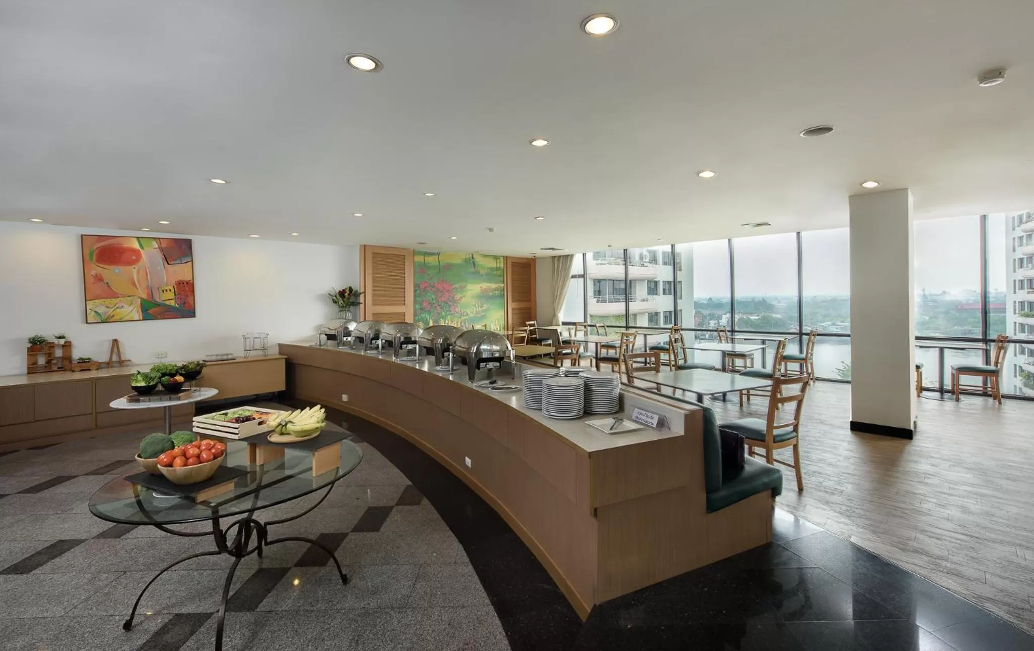 Restaurant/places to eat in Riverine Place Hotel and Residence