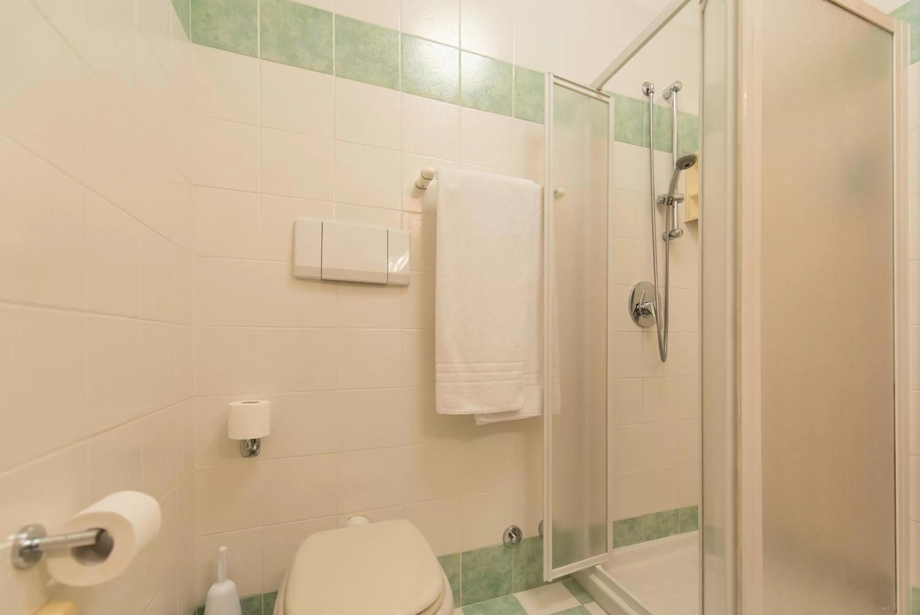 Photo of the whole room in Hotel Krystal