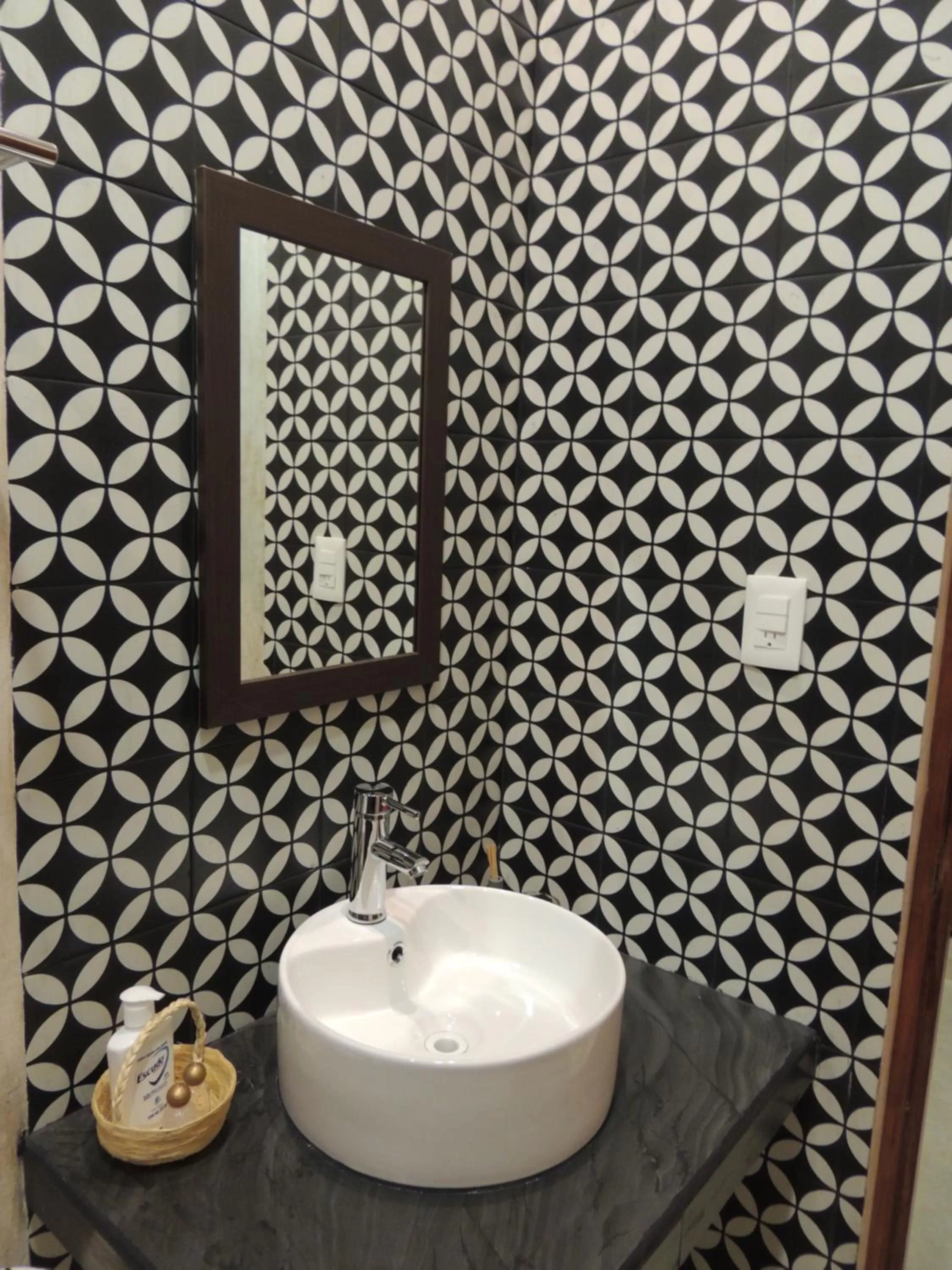 Bathroom in Hotel Boutique Bugambilias