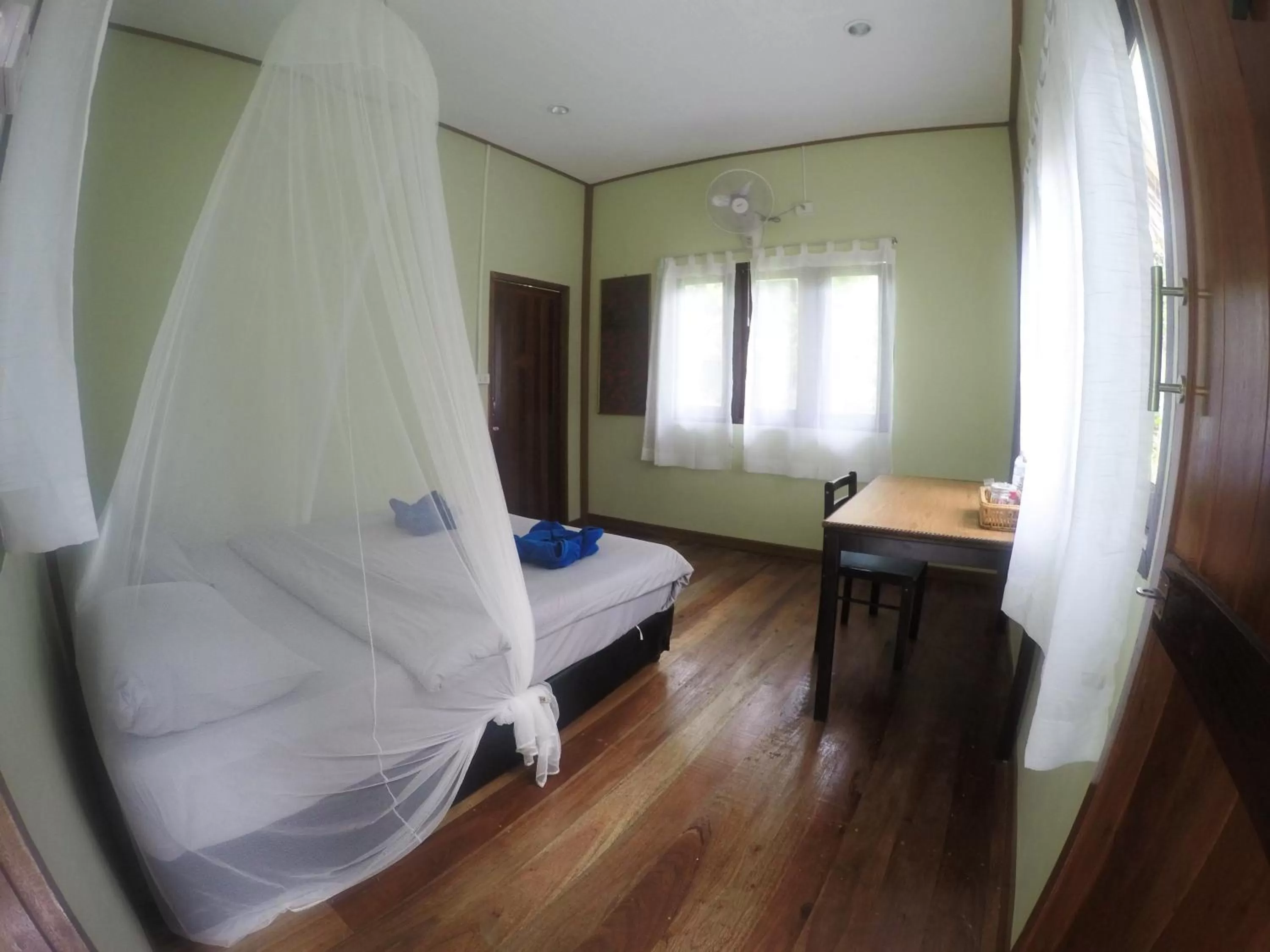 Photo of the whole room, Bed in Khao Sok Morning Mist Resort