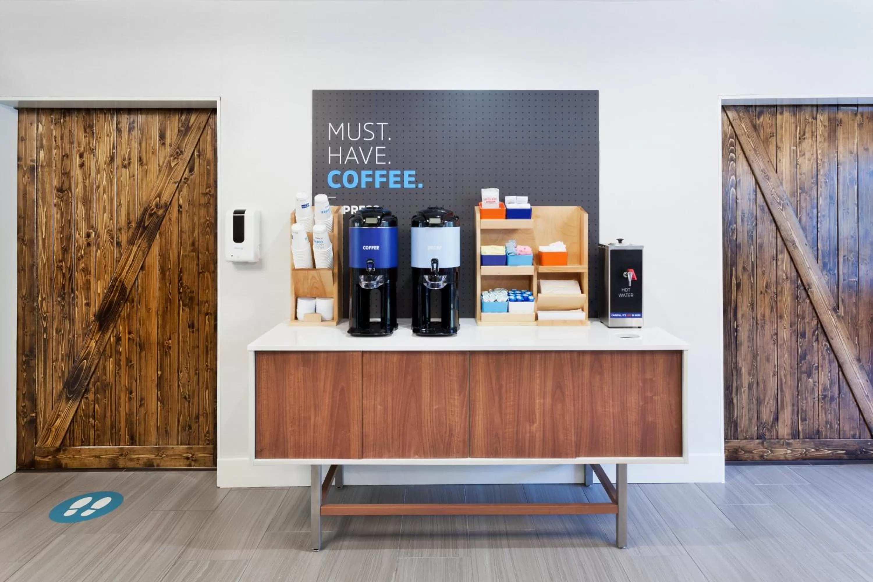 Photo of the whole room in Holiday Inn Express Rome-East by IHG