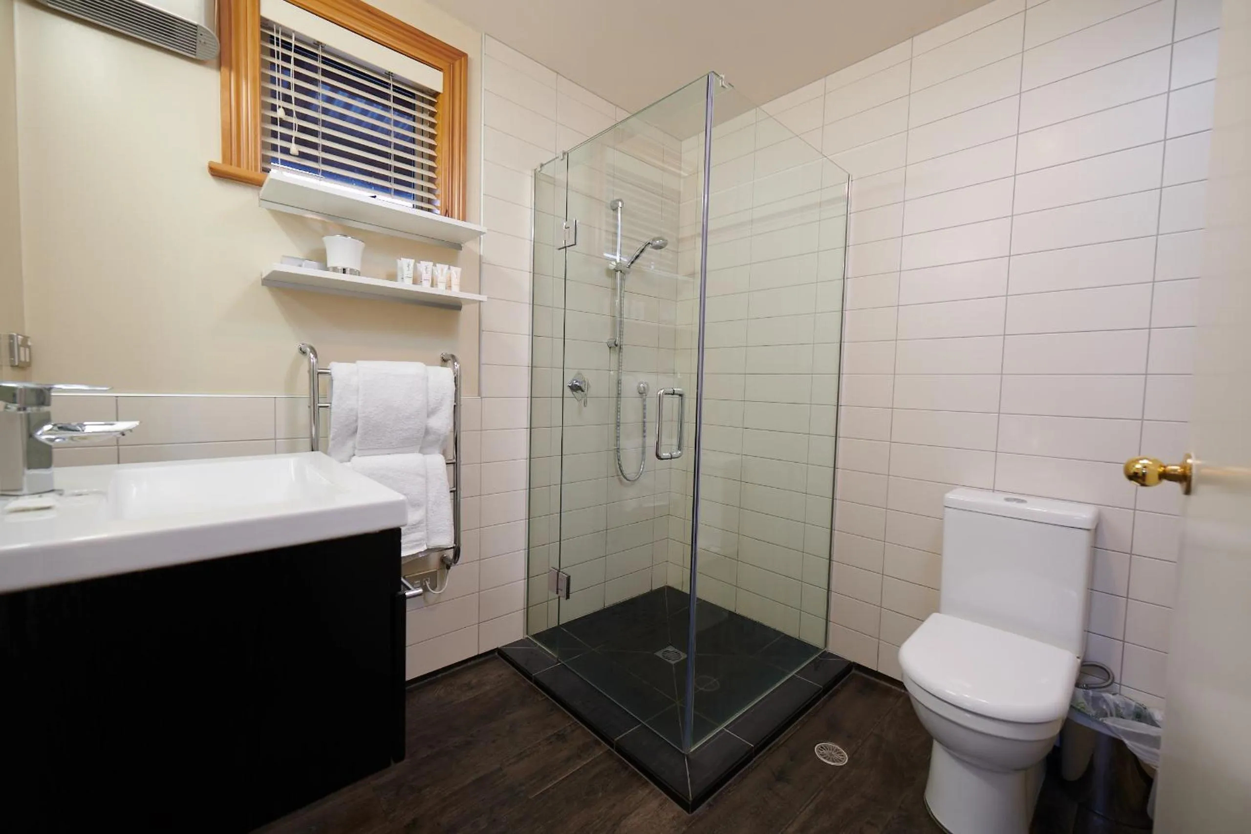 Bathroom in The Dairy Hotel Queenstown, A Naumi Chapter