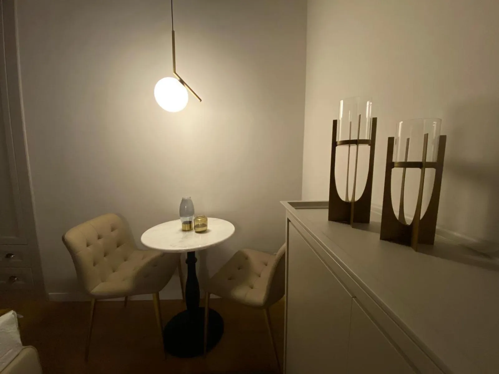 hair dresser in Condotti Rooms