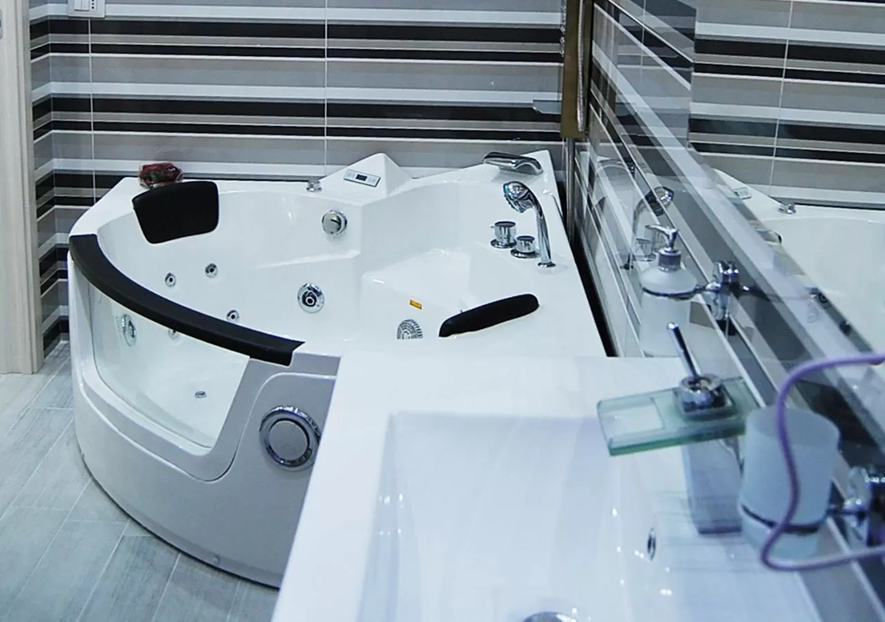 Hot Tub in B&b Vittorio Emanuele II