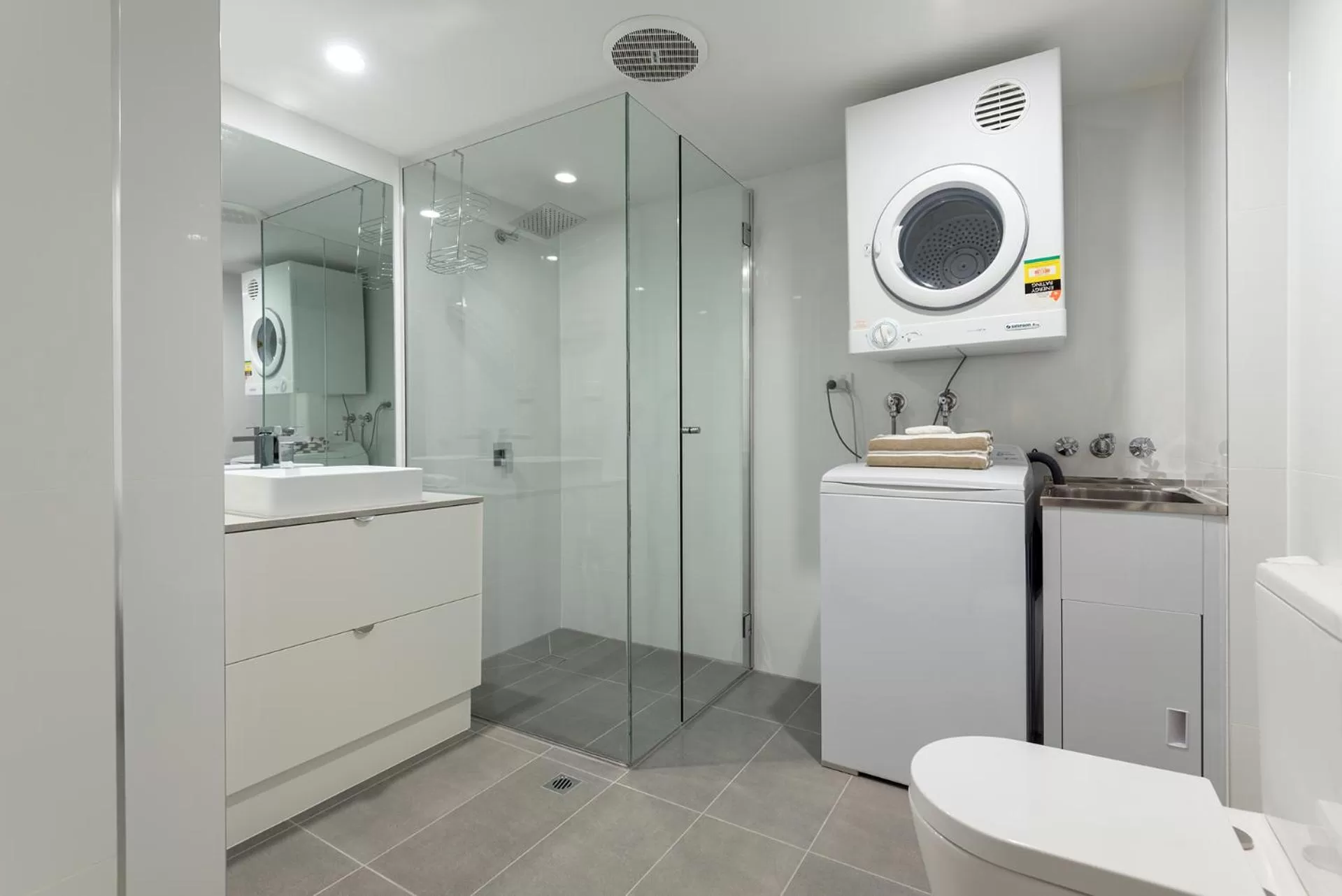 Bathroom in Garrick House