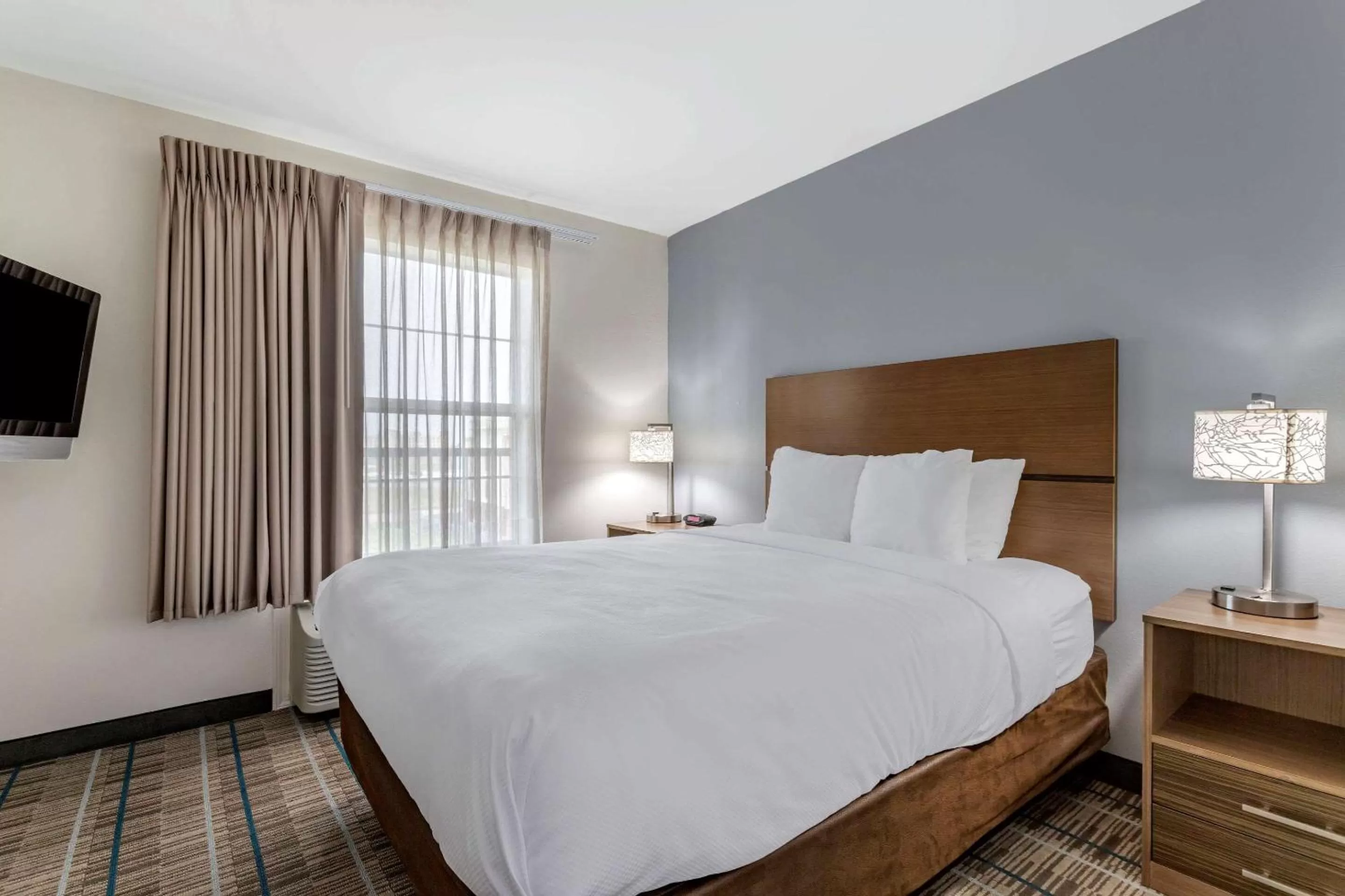 Photo of the whole room, Bed in MainStay Suites Port Arthur - Beaumont South