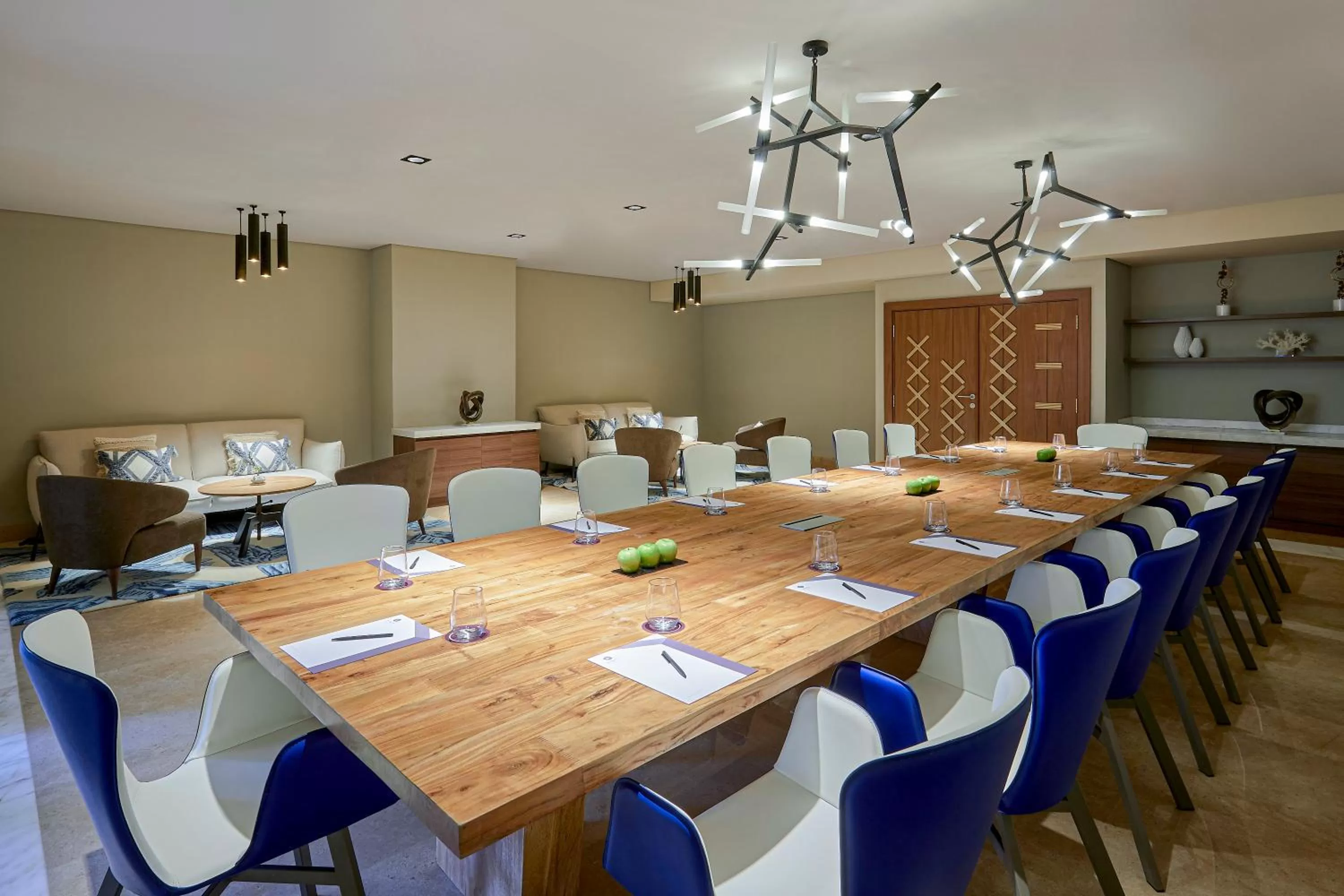 Business facilities in Hyatt Regency Cairo West