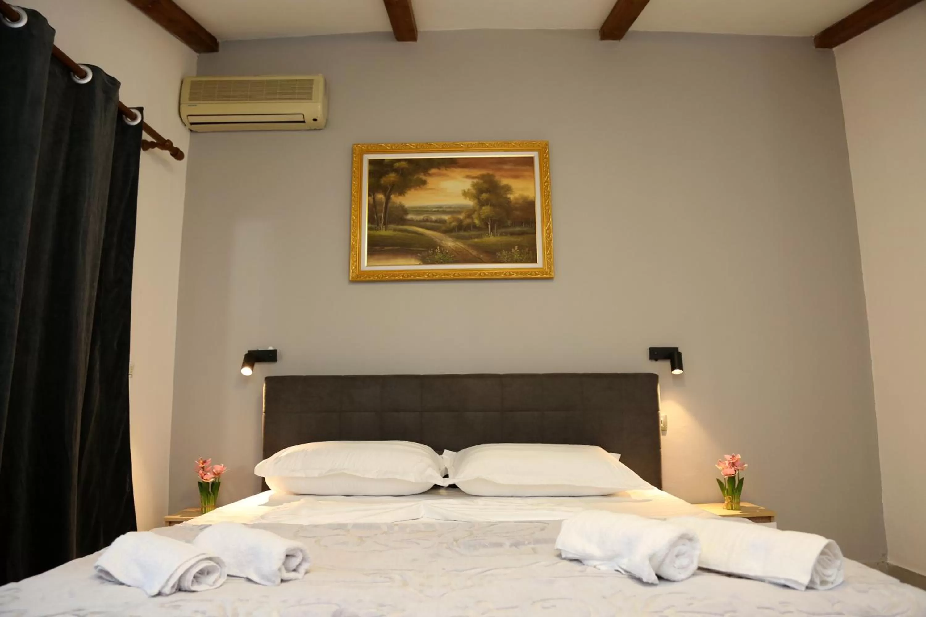 Bed in Hotel Millenium Tirana