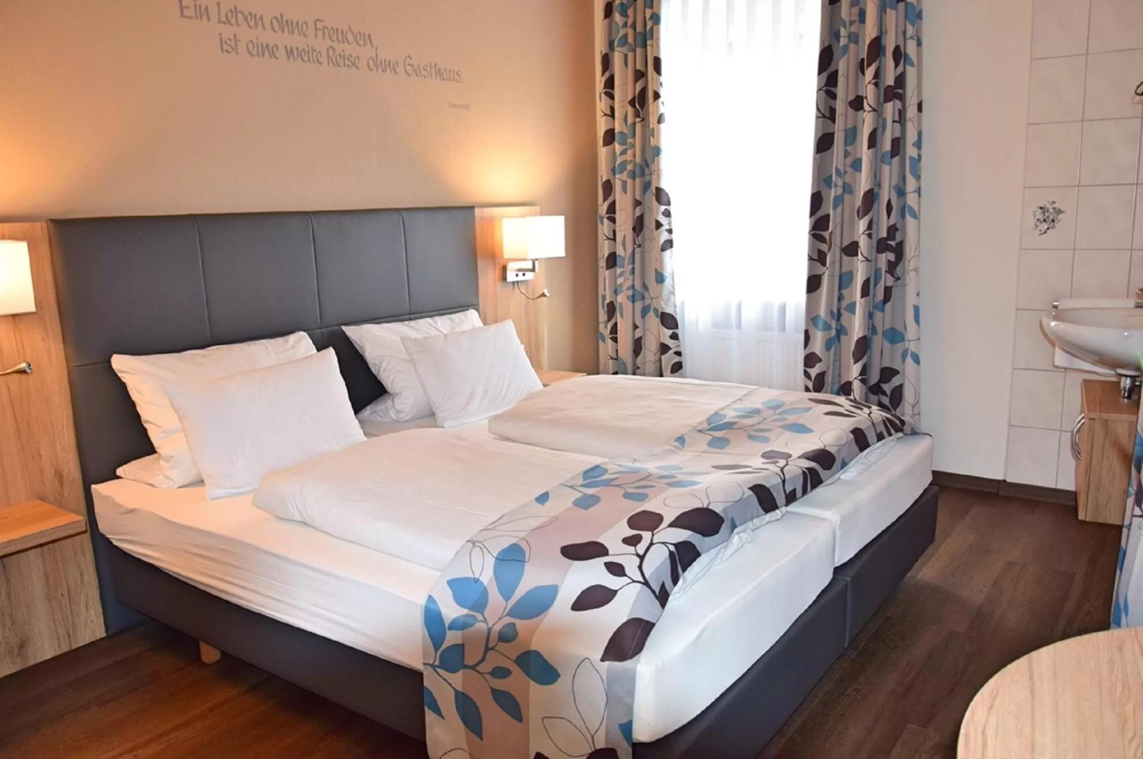 Bedroom in Cafe-Hotel Altreuter