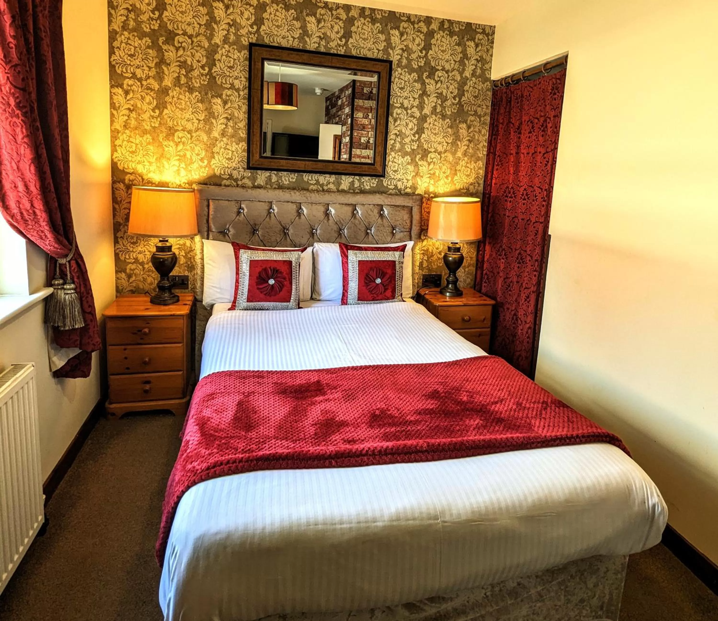 Bedroom, Bed in Brookside Hotel & Restaurant ,Suitable for Solo Travelers Couples Educational Groups & Families welcome