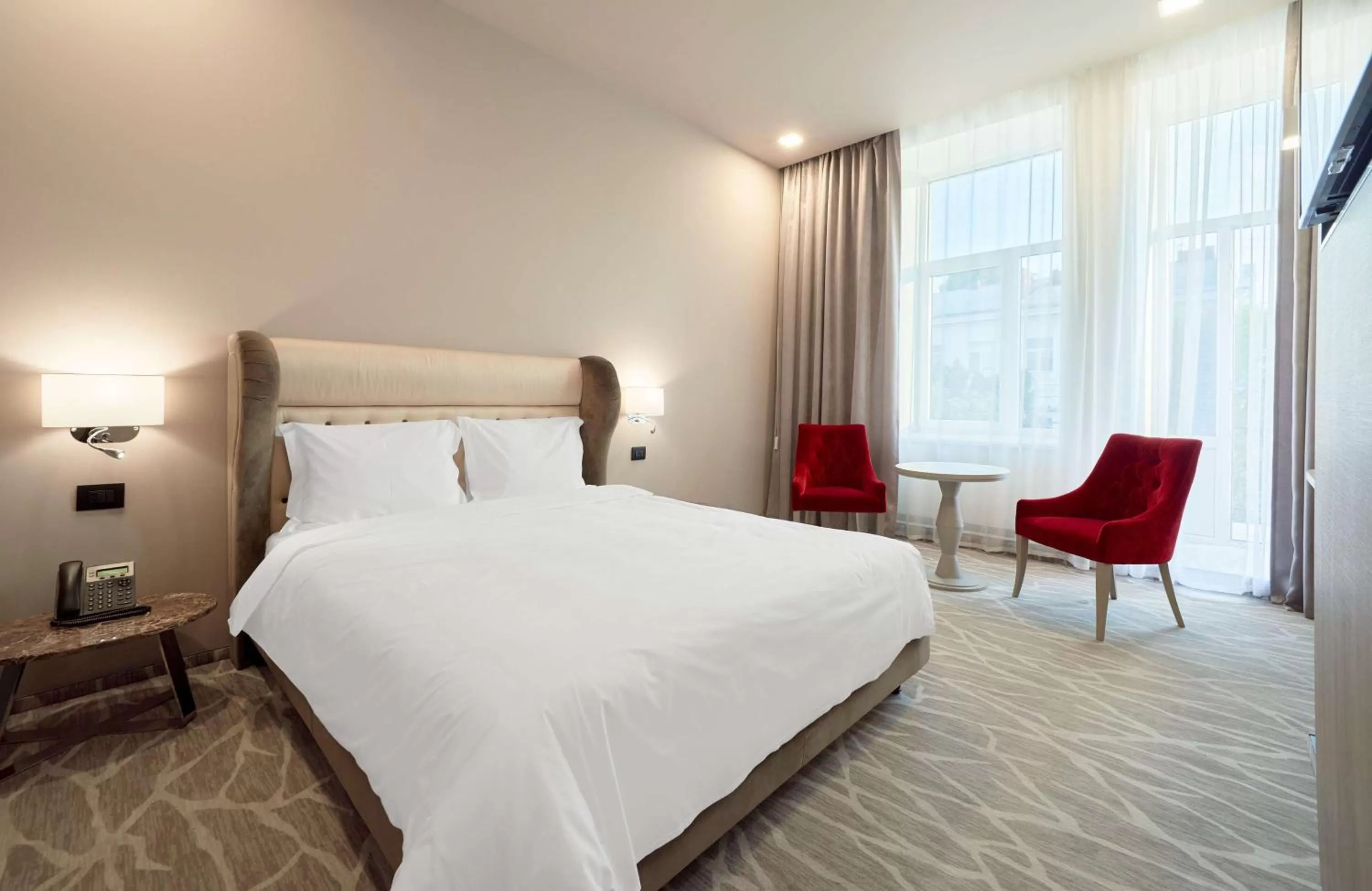 Photo of the whole room, Bed in Radisson Hotel City Centre Odesa