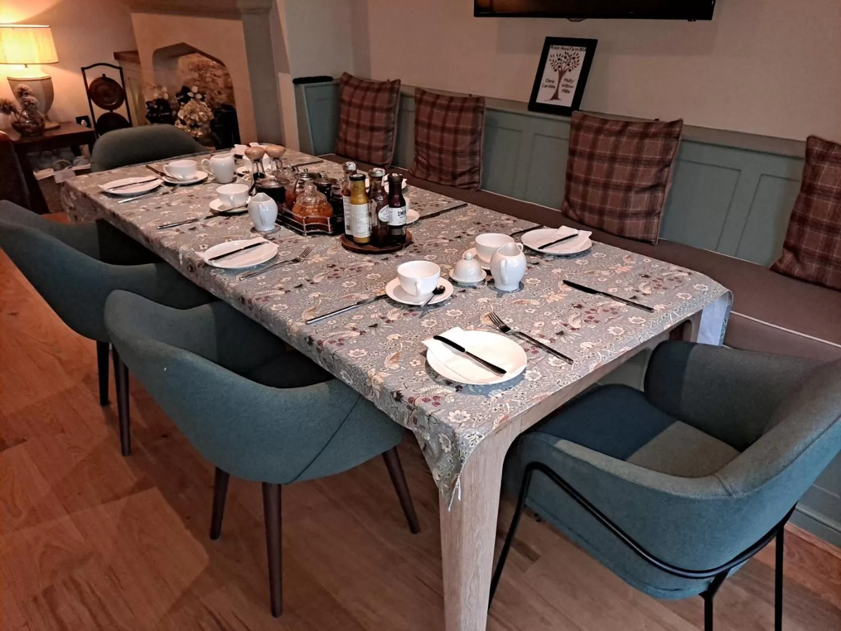 Dining area in Robin Hood Farm B&B