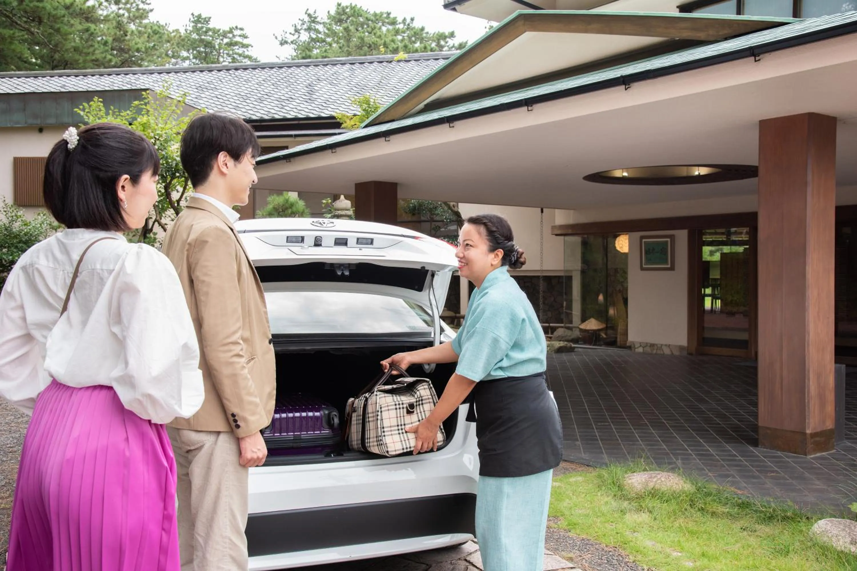Staff in Hotel Hagoromo