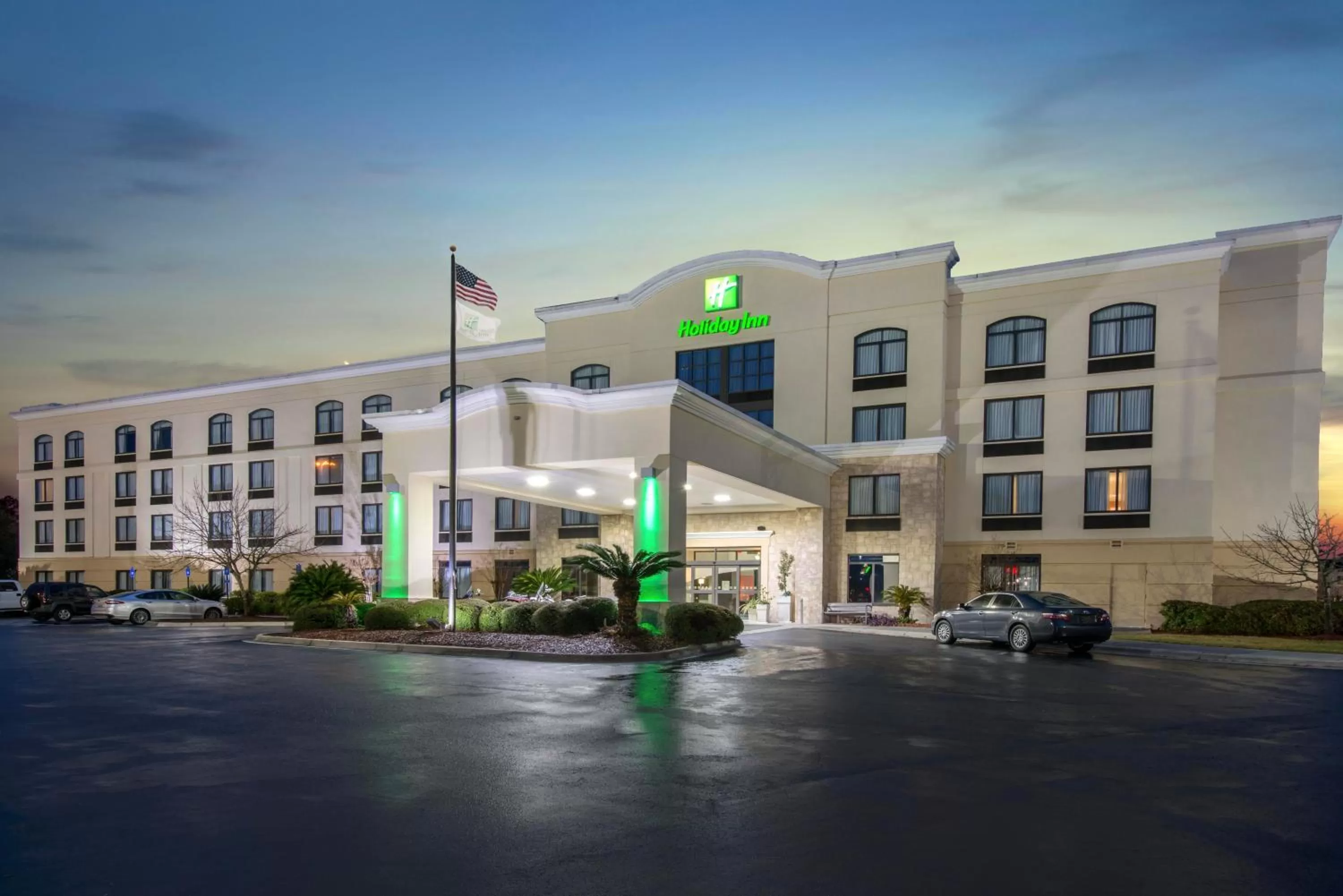 Property building in Holiday Inn Savannah South - I-95 Gateway by IHG