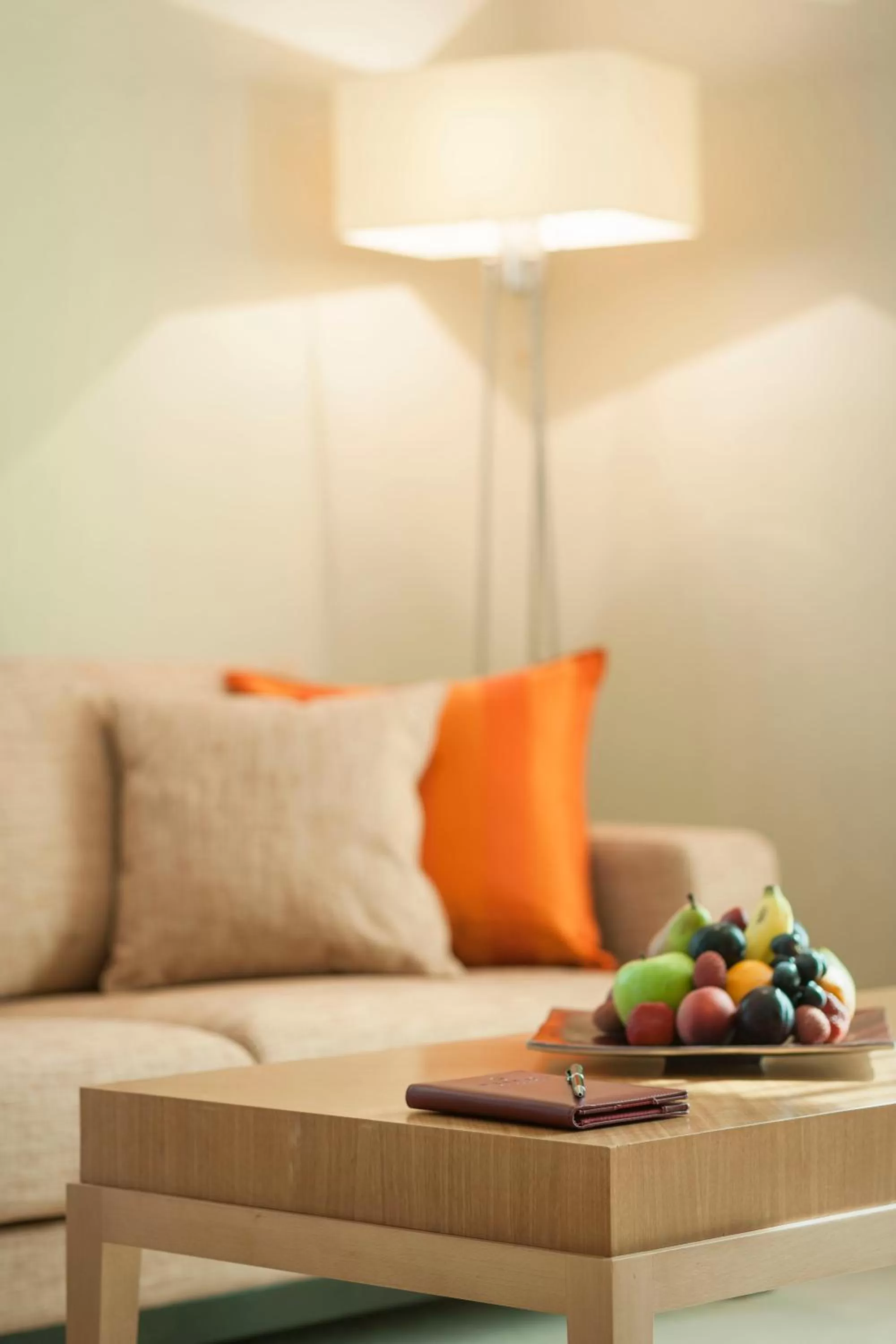 Living room in Carlton Downtown Hotel