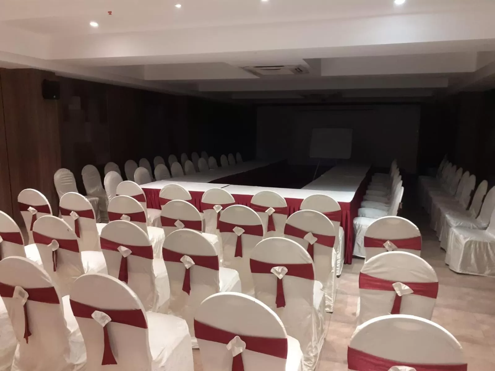 Banquet/Function facilities, Banquet Facilities in Hotel Aurus