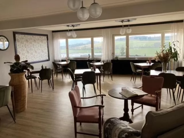 Restaurant/Places to Eat in Bed & Breakfast Weisser Stein