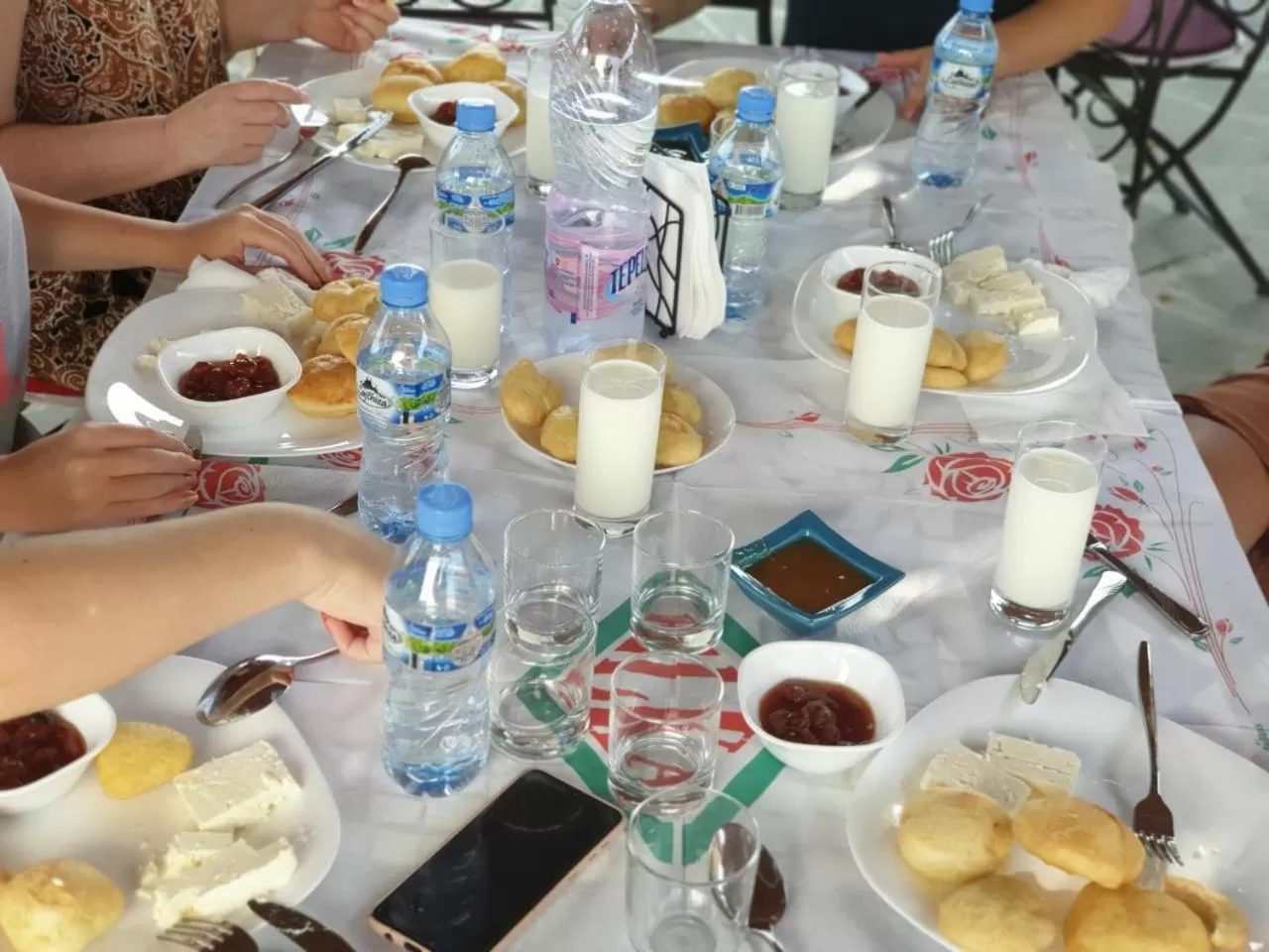 Food and drinks, Breakfast in Vila C++