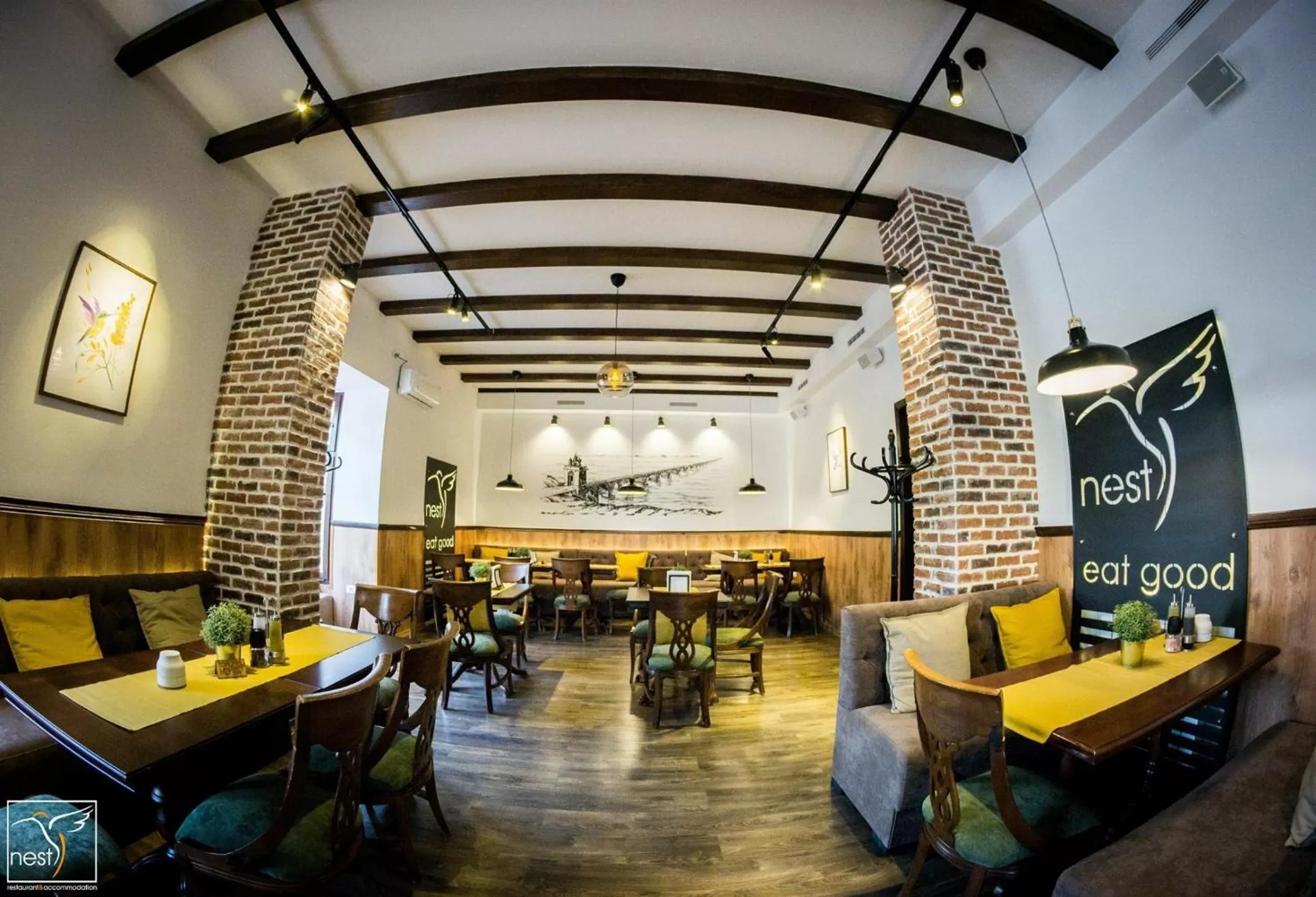 Restaurant/places to eat in Nest