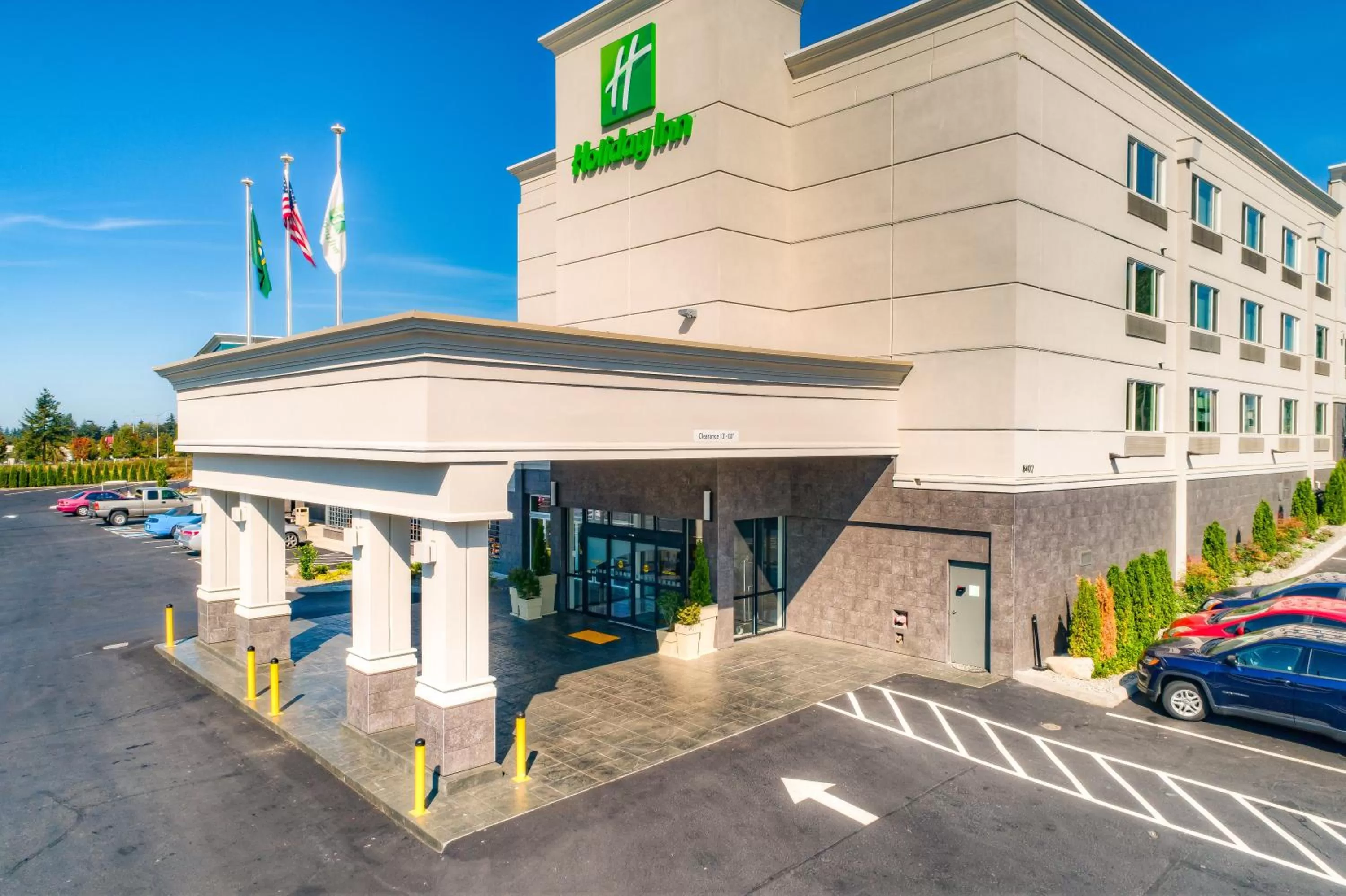 Property building in Holiday Inn Tacoma Mall by IHG