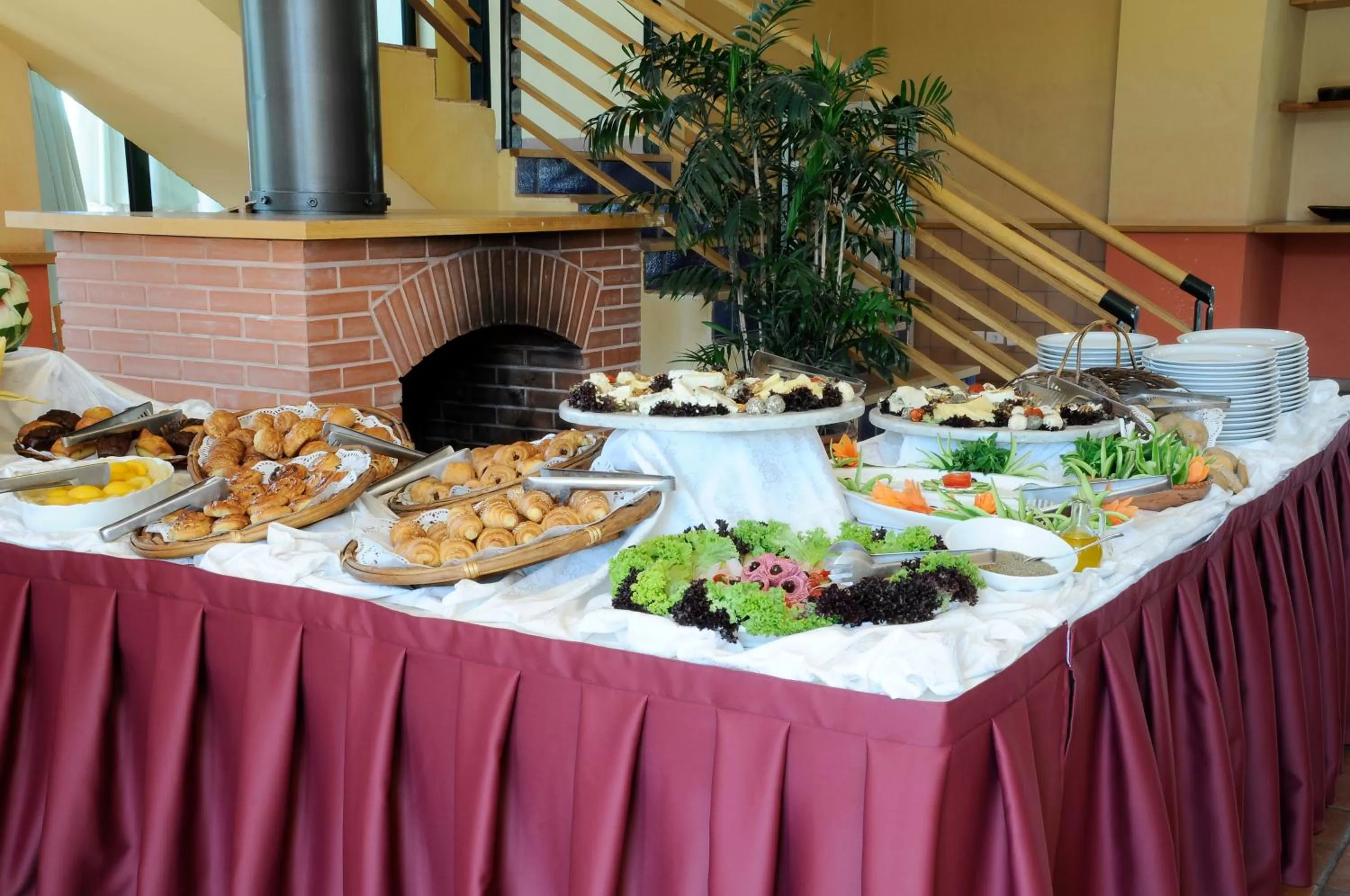 Breakfast in Country Lodge Hotel & Resort Beirut