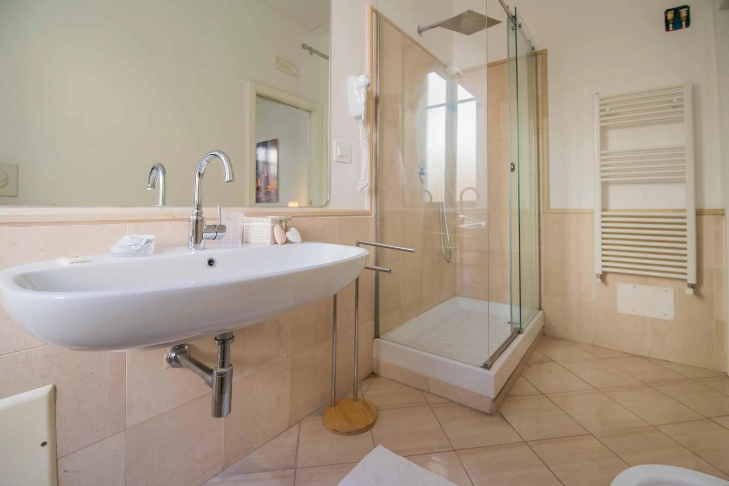 Shower in Bed&Breakfast Salerno