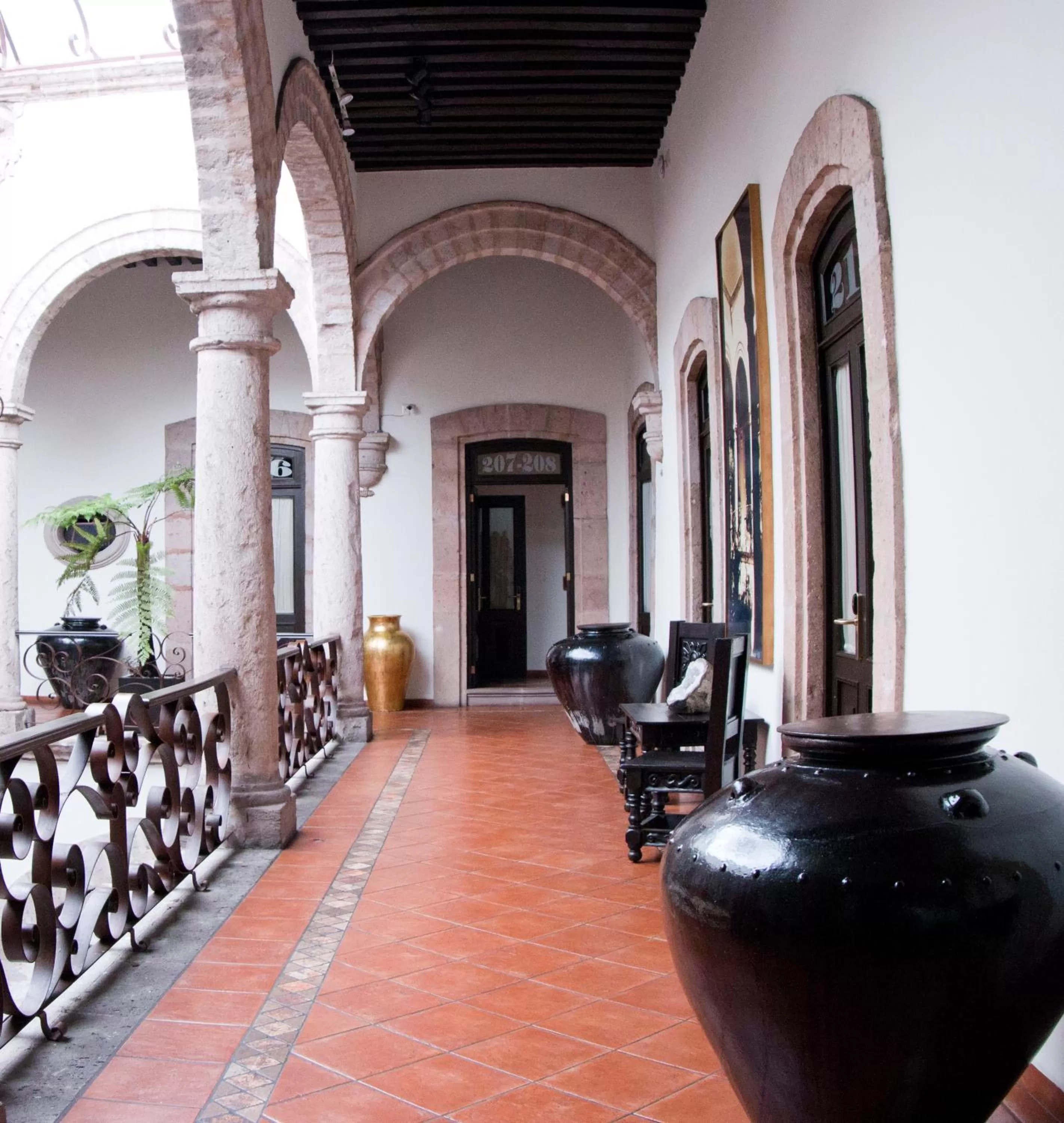 Area and facilities in Hotel Herencia By Hosting House