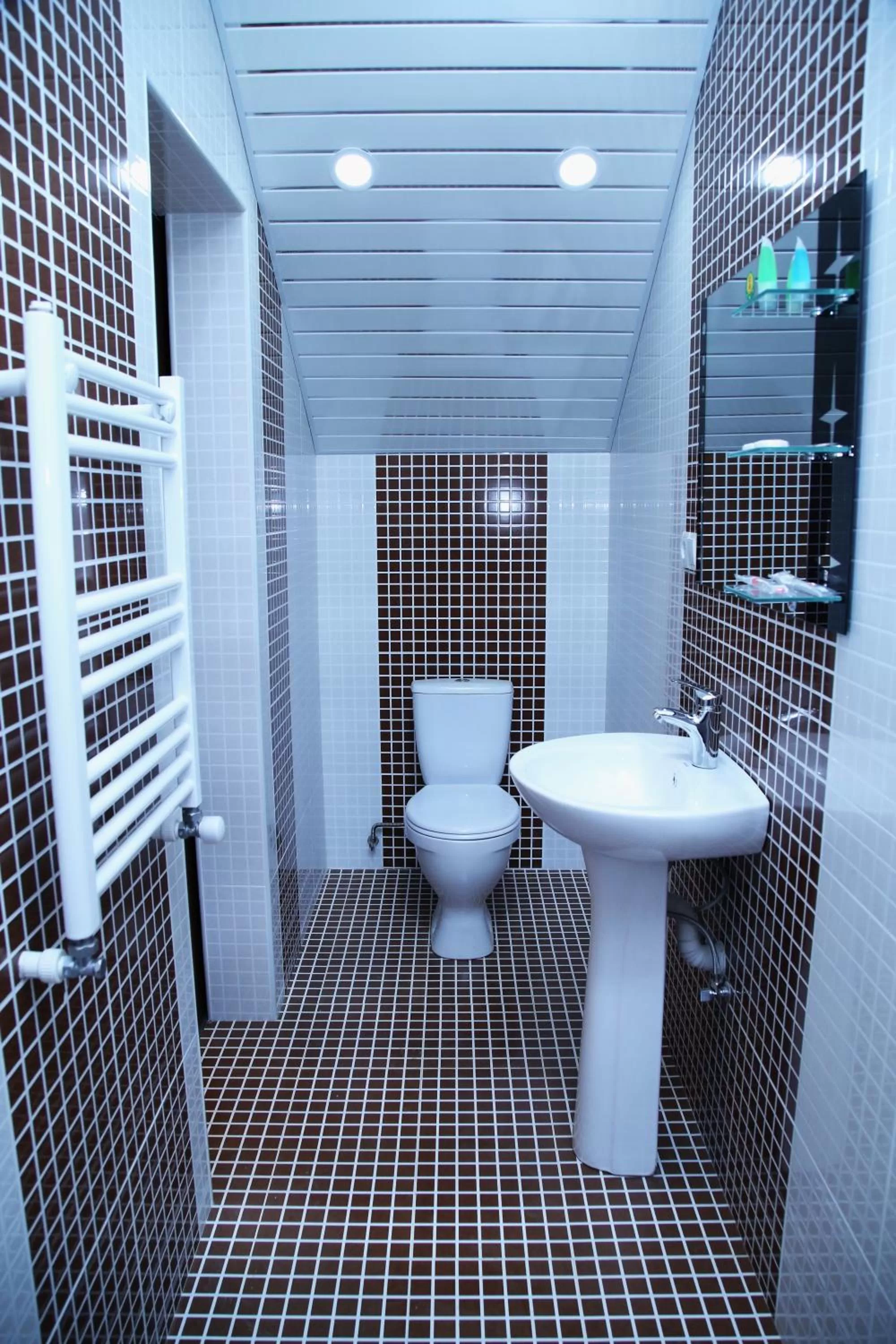 Shower, Bathroom in Hotel For You