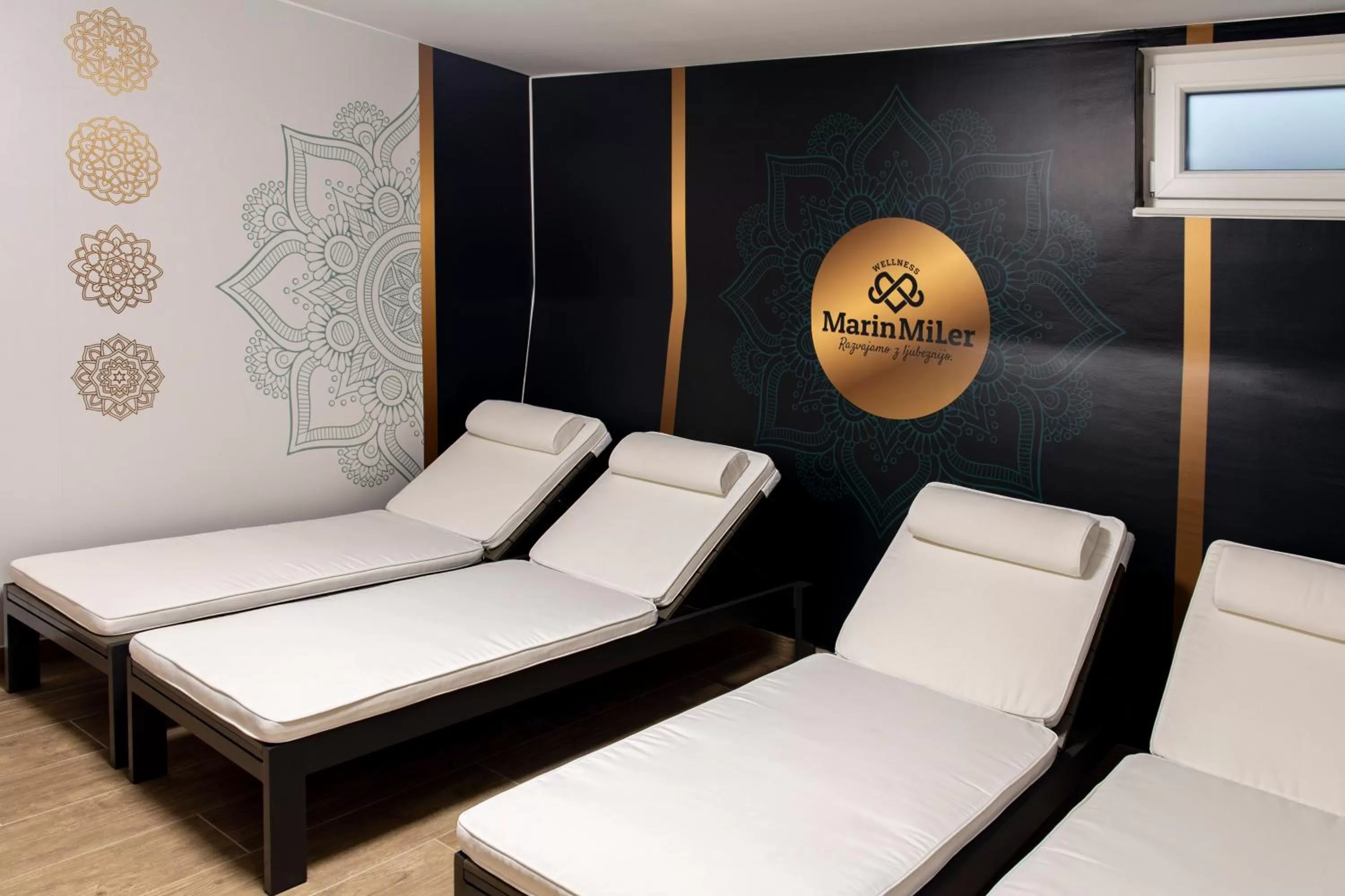 Property building in Vila Marin Miler