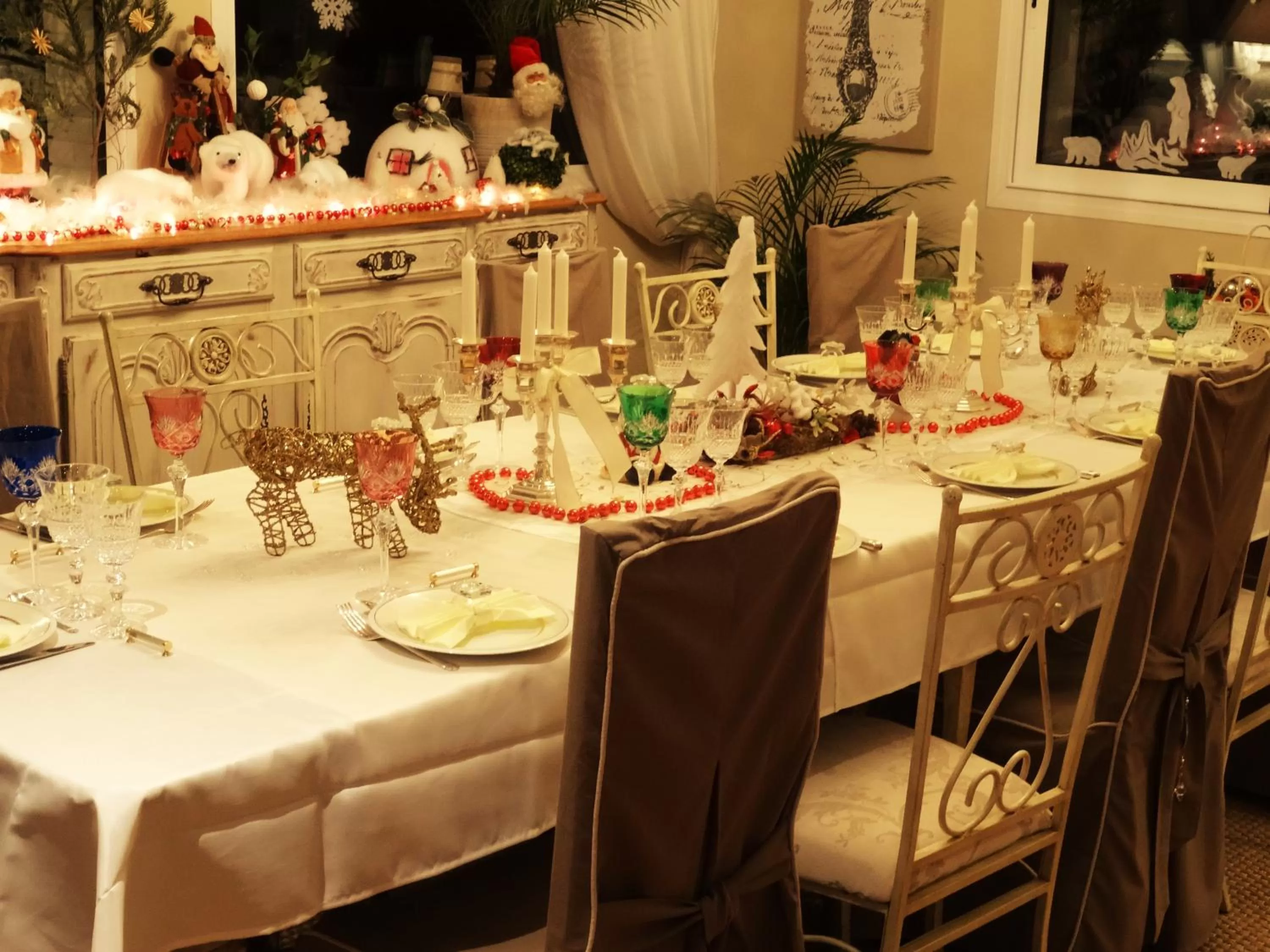 Decorative detail in Villa La Clef Des Champs