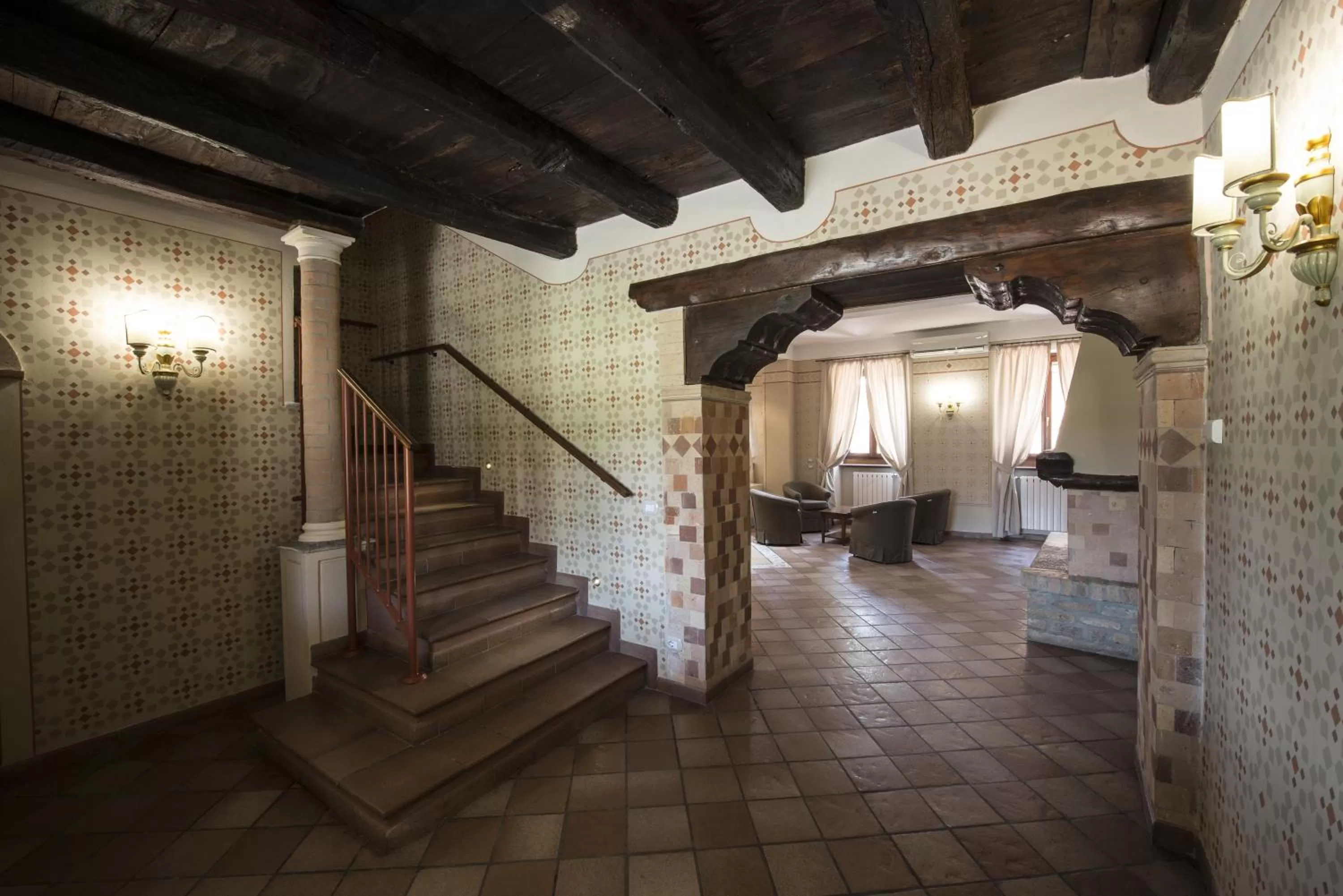 Communal lounge/ TV room in Hotel Sesmones