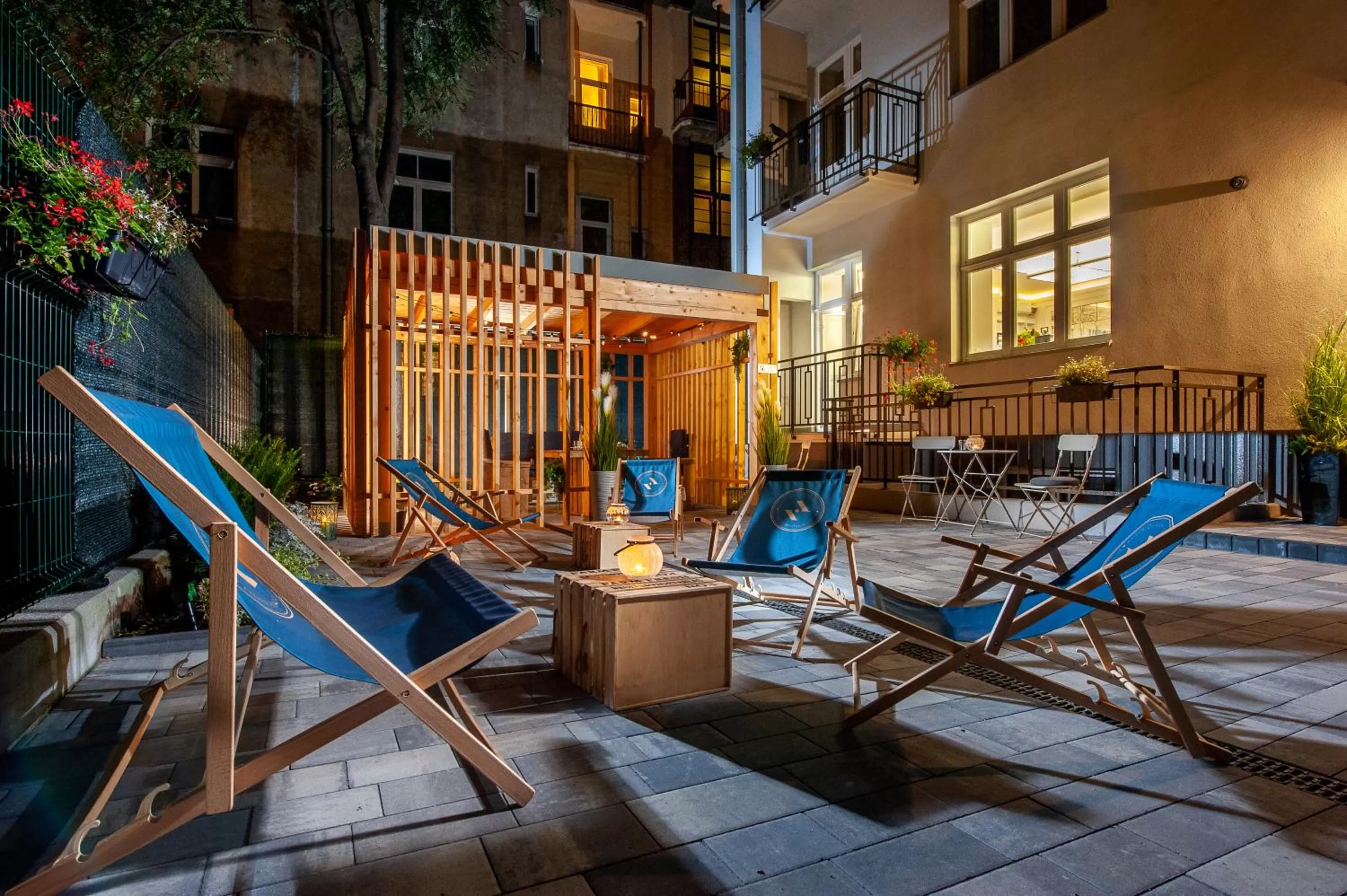 Patio in Amber Design Residence