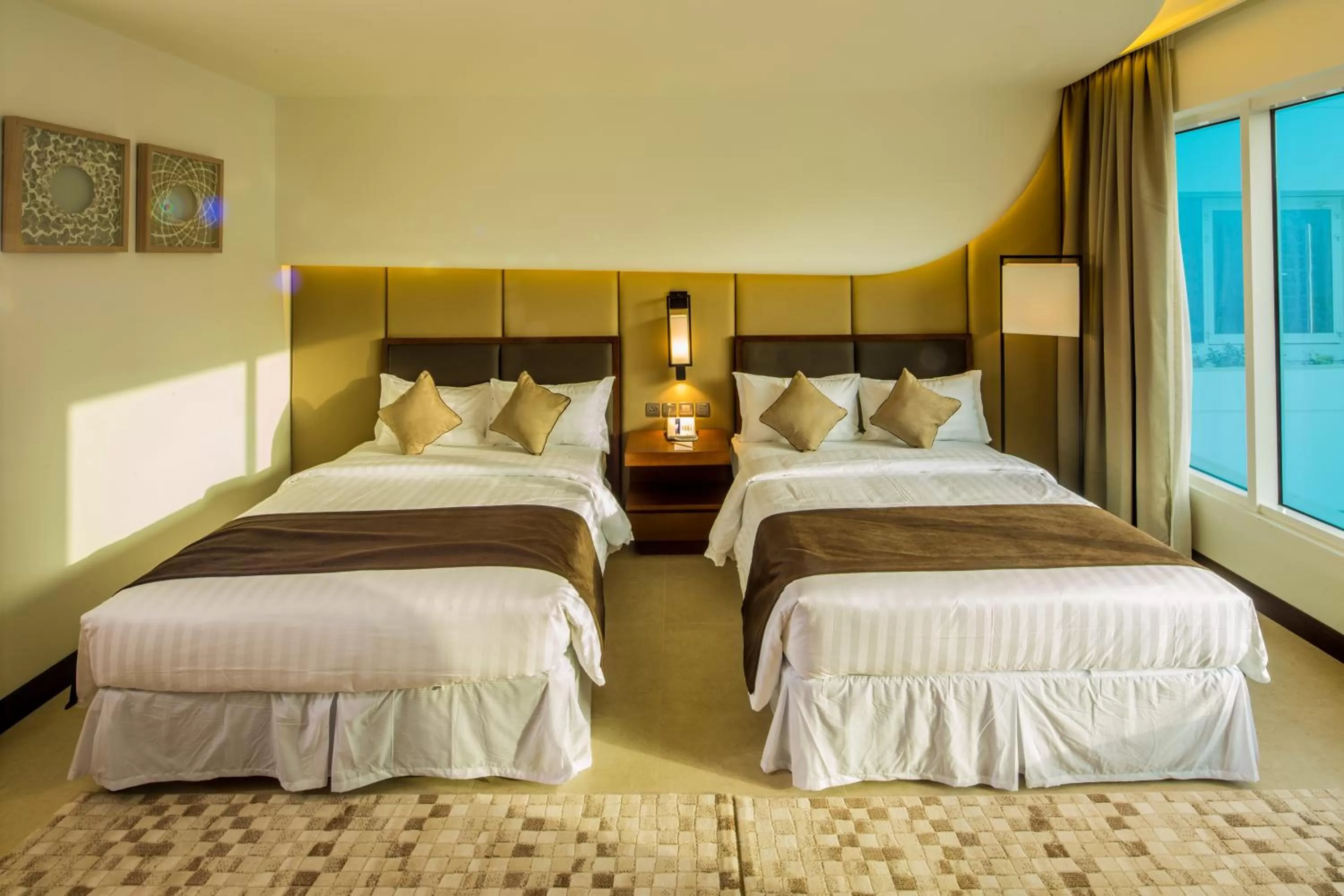 Bedroom, Bed in Arch Hotel