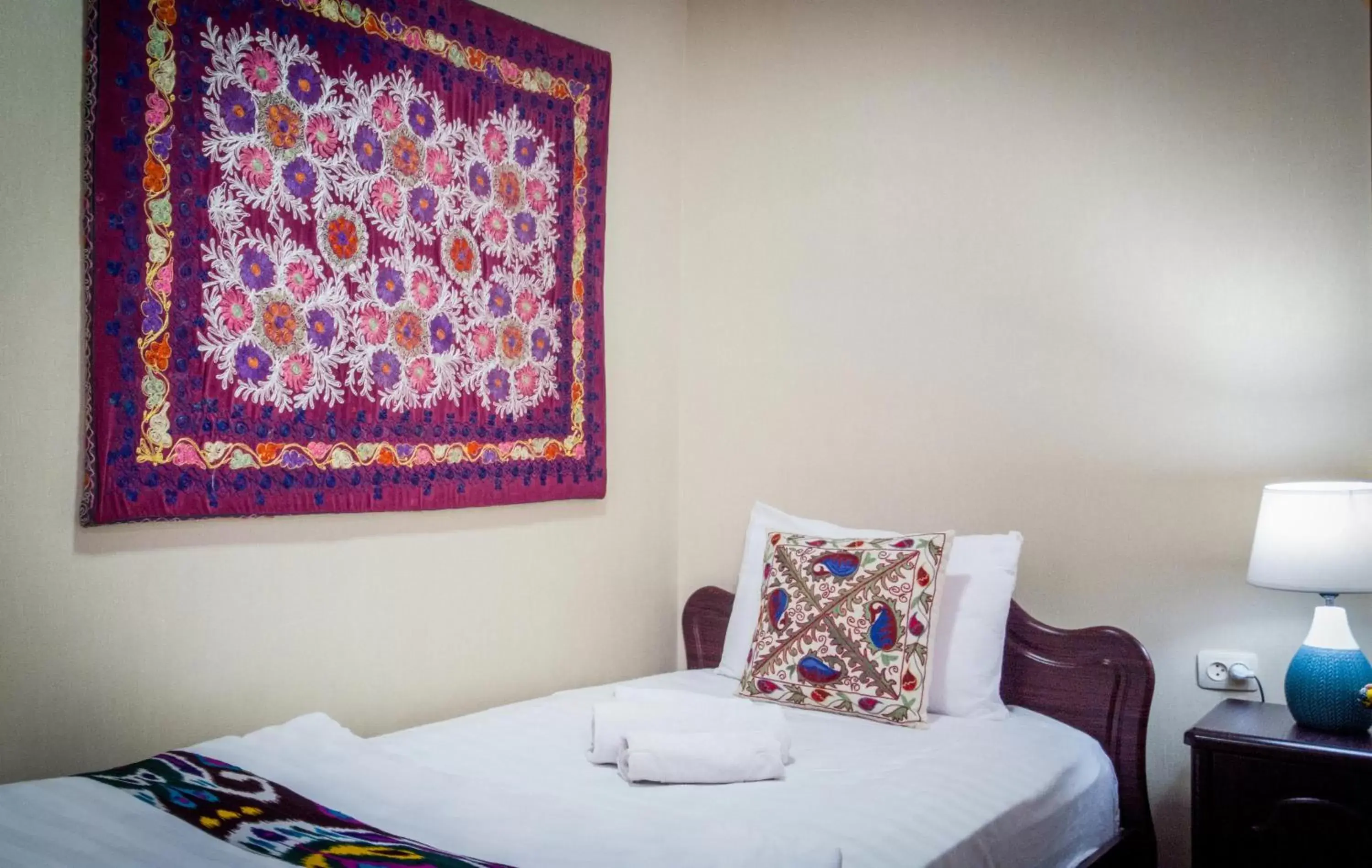 Single Room in Jahongir Guest House Single Room in Jahongir Guest House