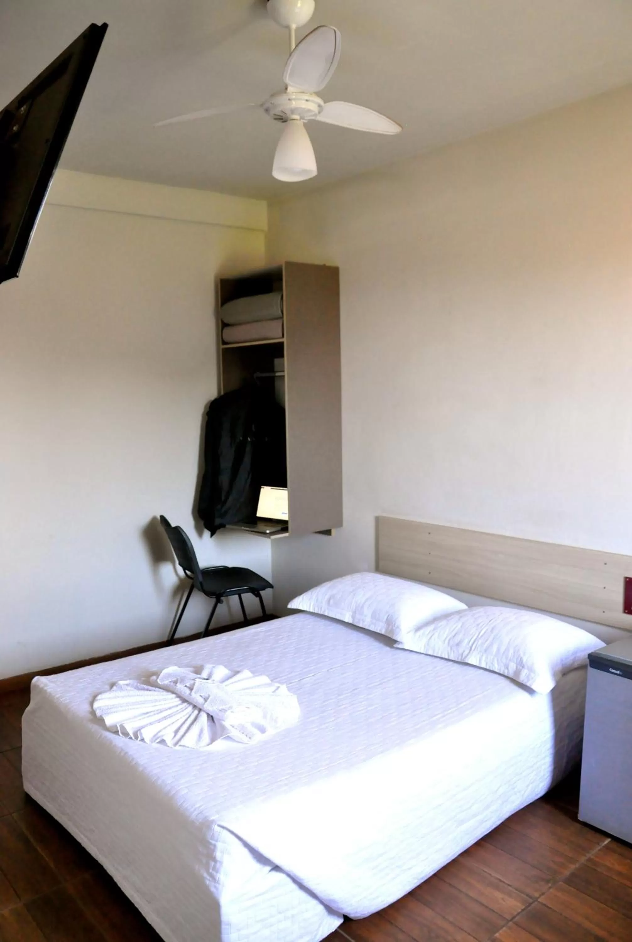 Bed in Hotel Caçula