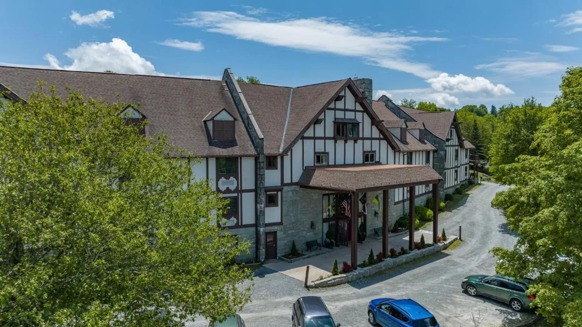 Queen Studio in 4 Seasons at Beech Mountain Queen Studio in 4 Seasons at Beech Mountain