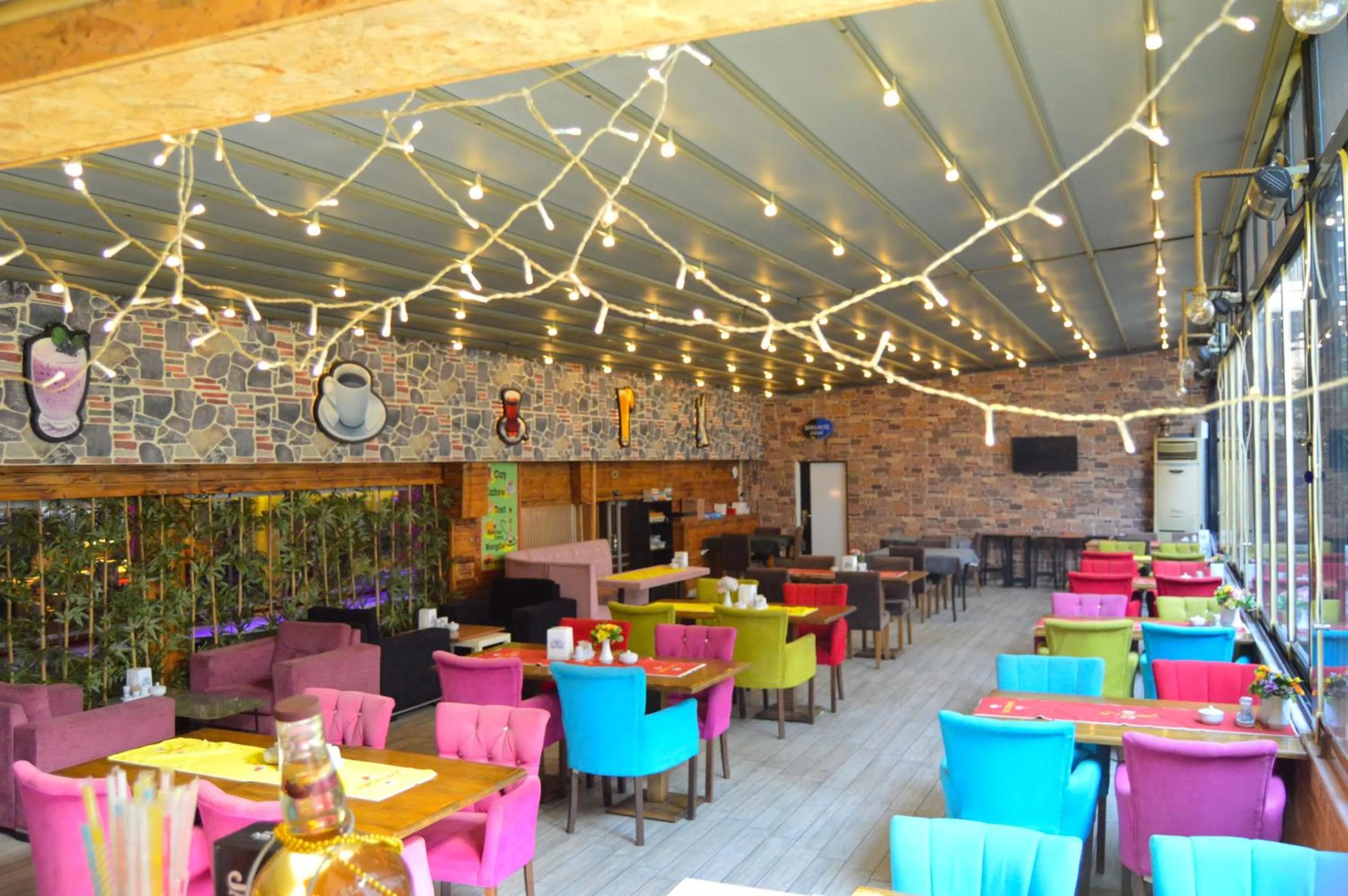 Restaurant/places to eat in Comfort Downtown Istanbul Hotel