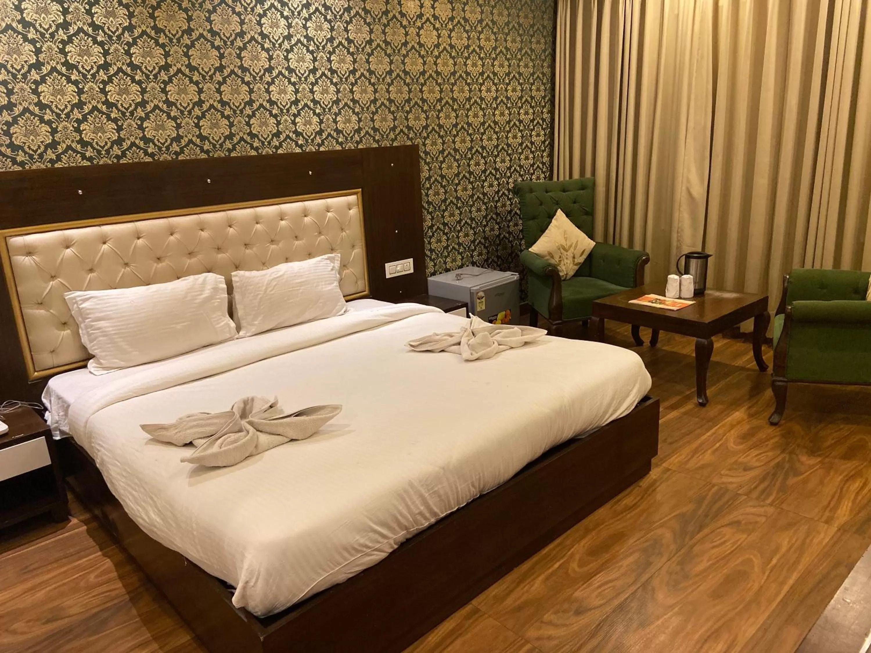 Bed in Hotel Ambika Resort Manali