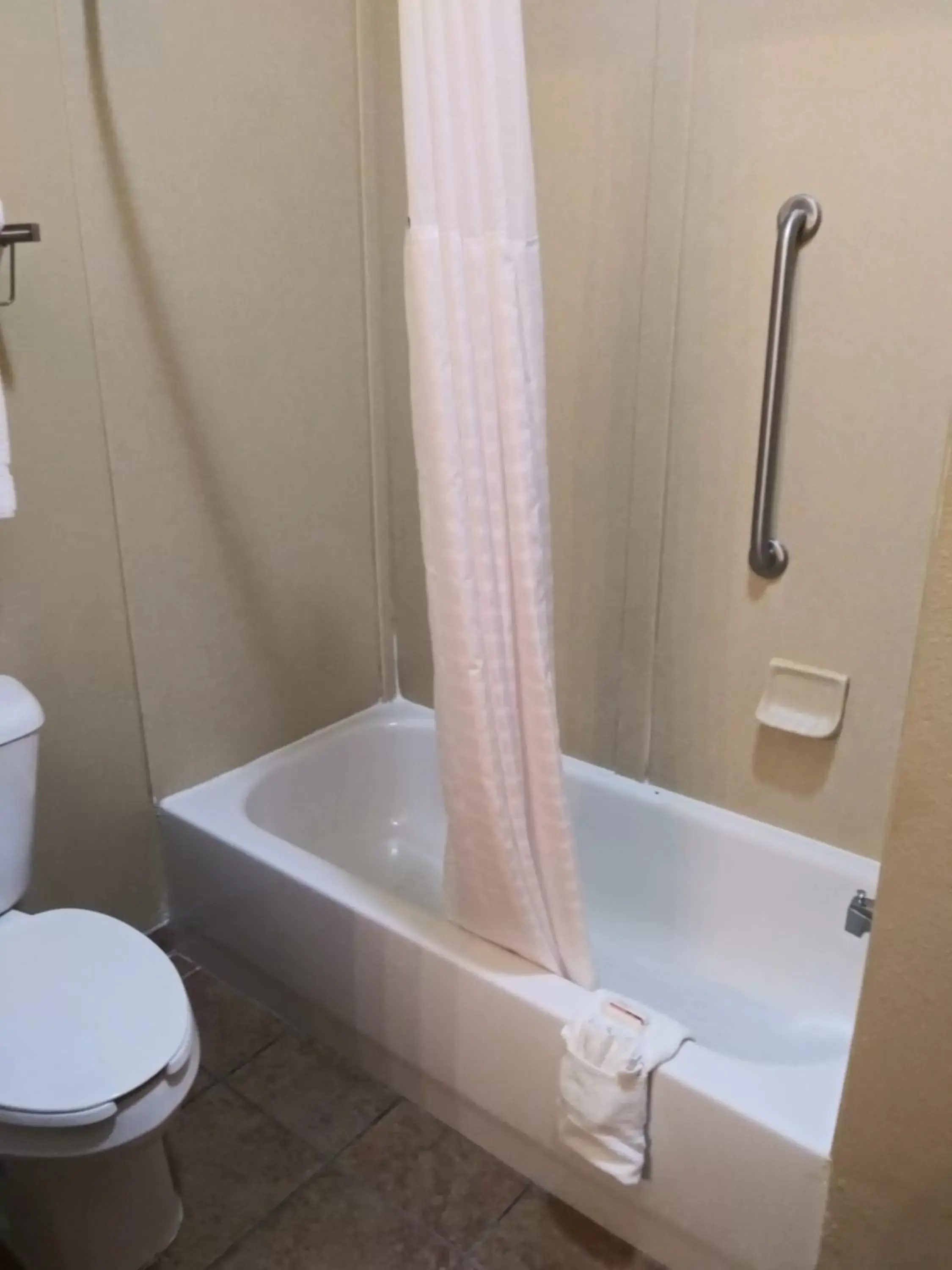 King Room - Non-Smoking in Baymont by Wyndham Wheeler King Room - Non-Smoking in Baymont by Wyndham Wheeler