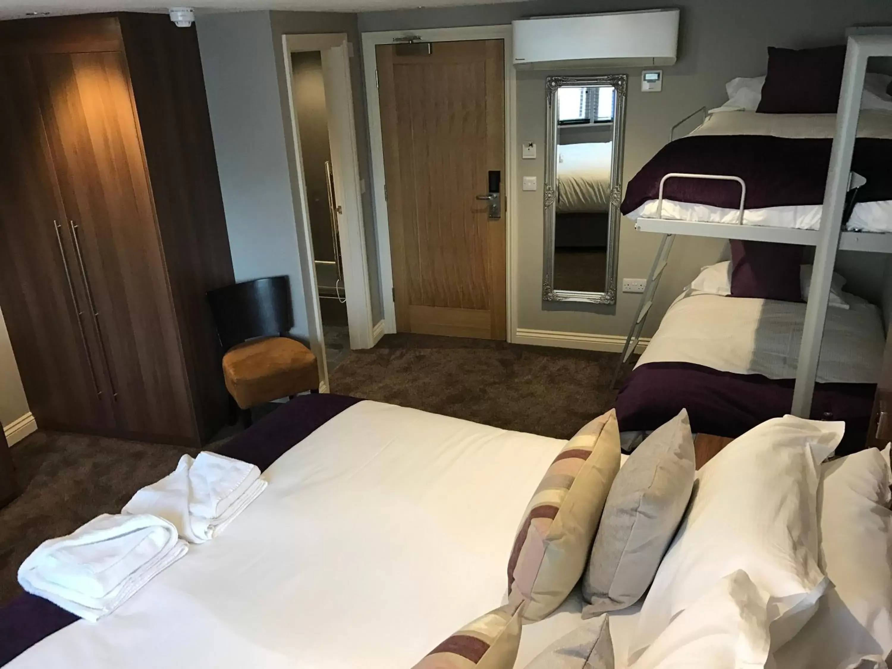 Deluxe Family Room in Foundry 34 Deluxe Family Room in Foundry 34