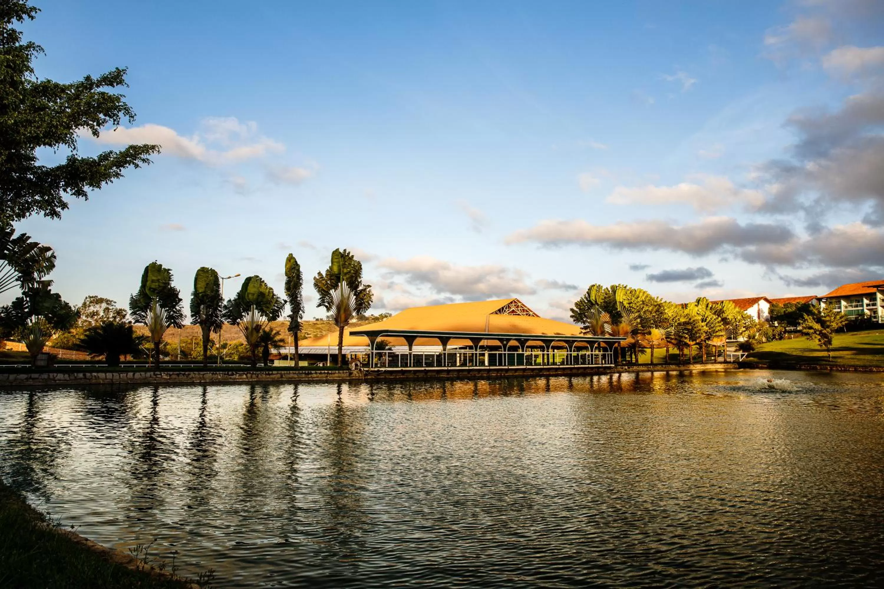 Lake view, Swimming Pool in Villa Hípica Resort