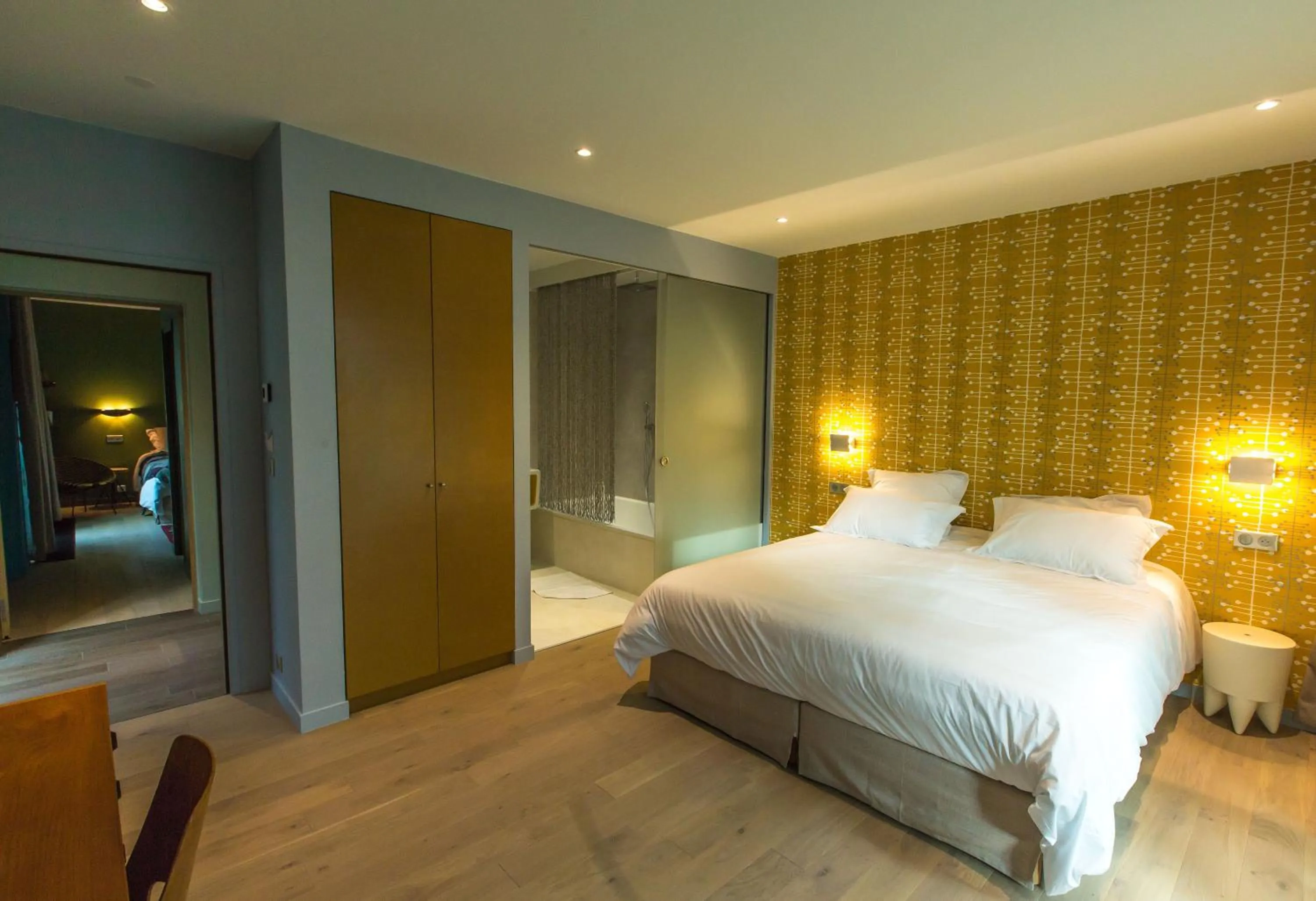 Bedroom, Bed in Eden Lodge Paris