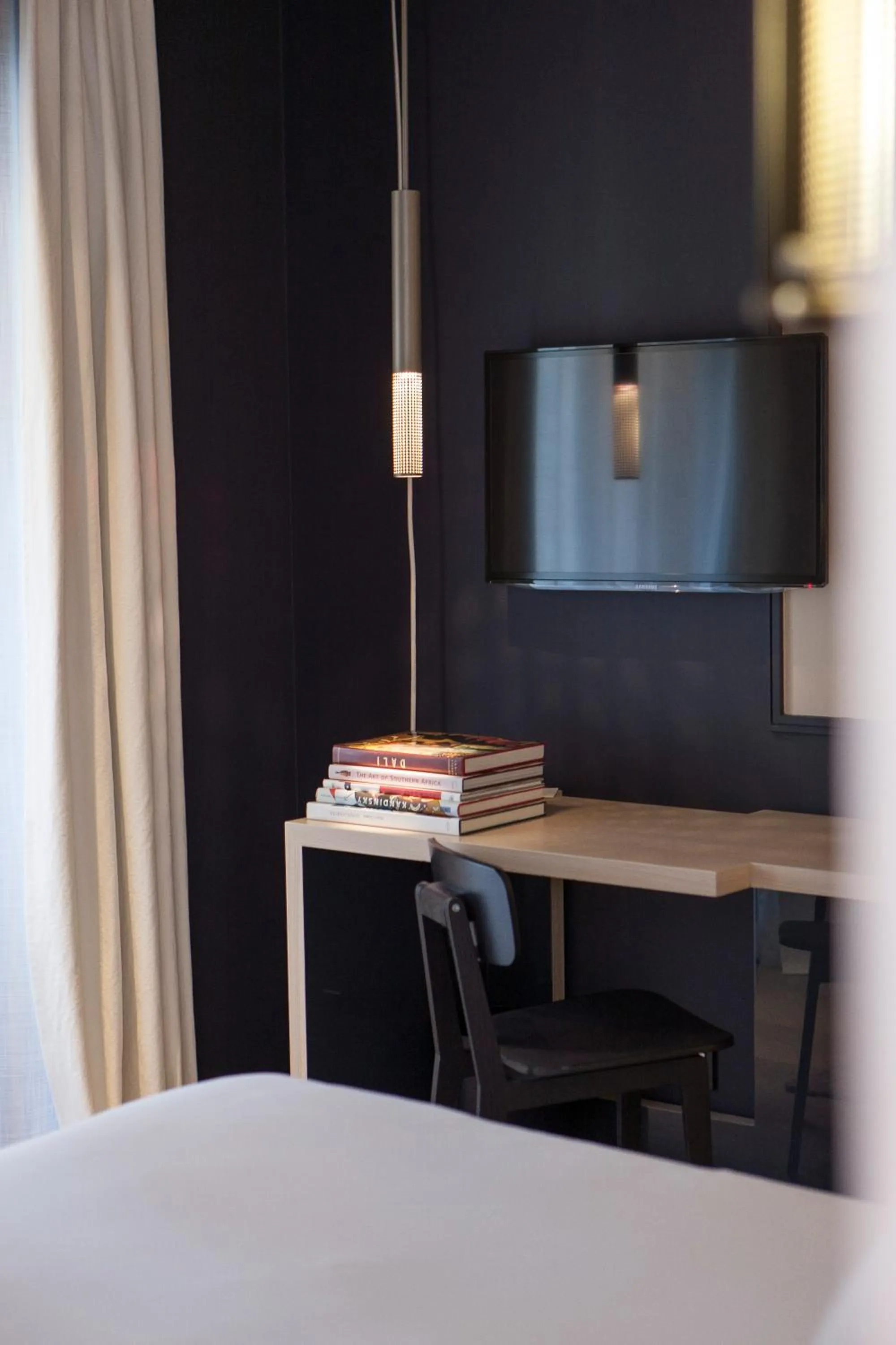 TV and multimedia, Bed in Hotel de Nell