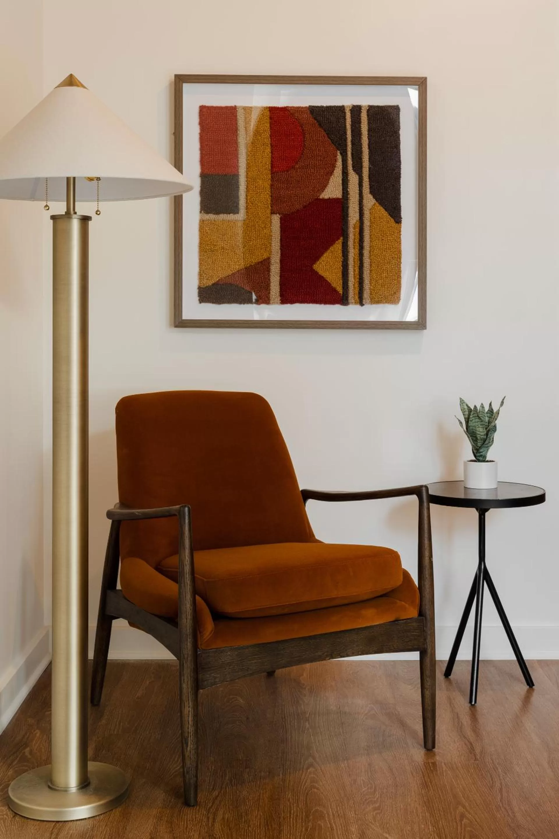 Seating Area in Found Chicago powered by Sonder