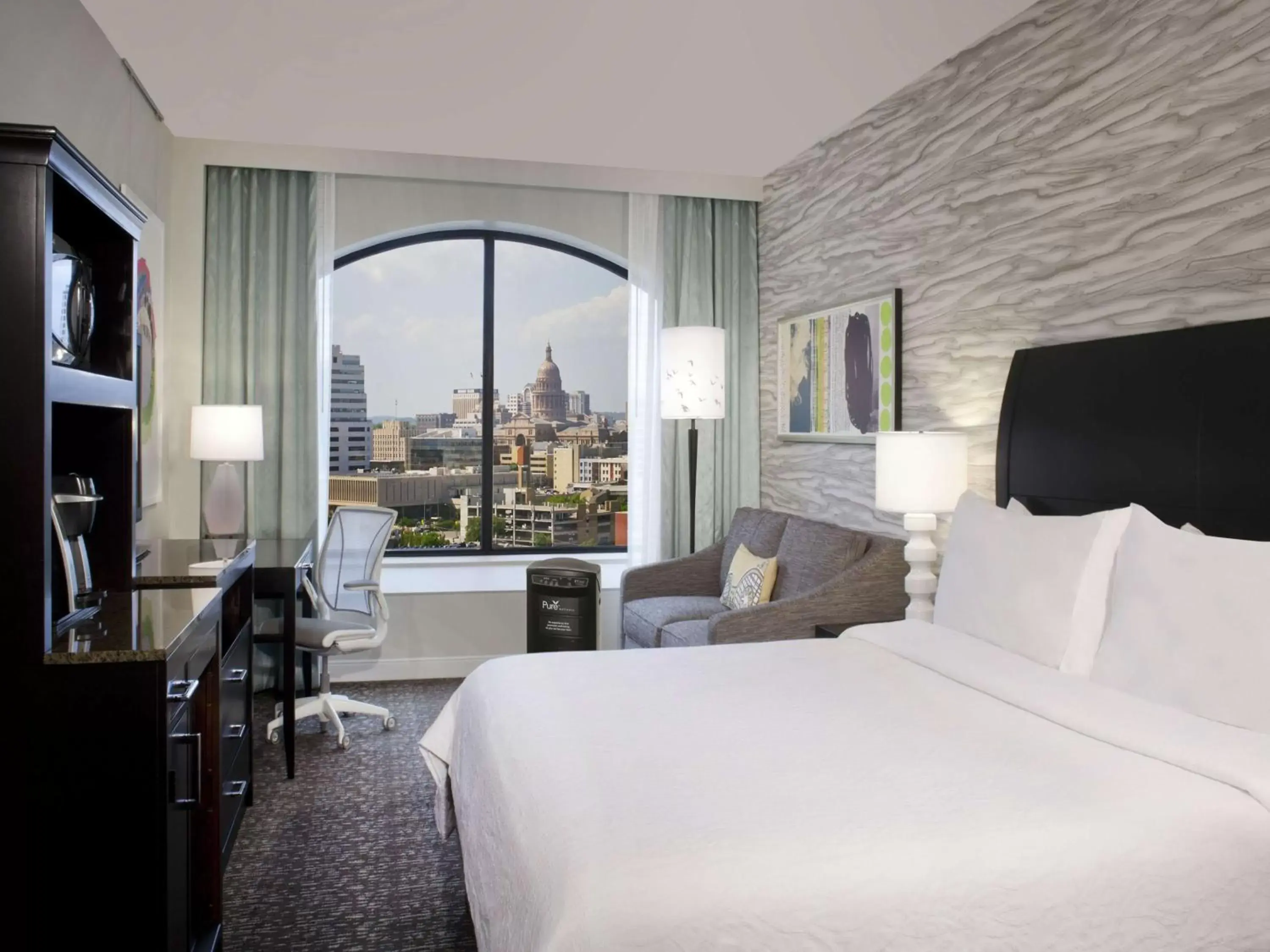 Deluxe King Room in Hilton Garden Inn Austin Downtown Deluxe King Room in Hilton Garden Inn Austin Downtown