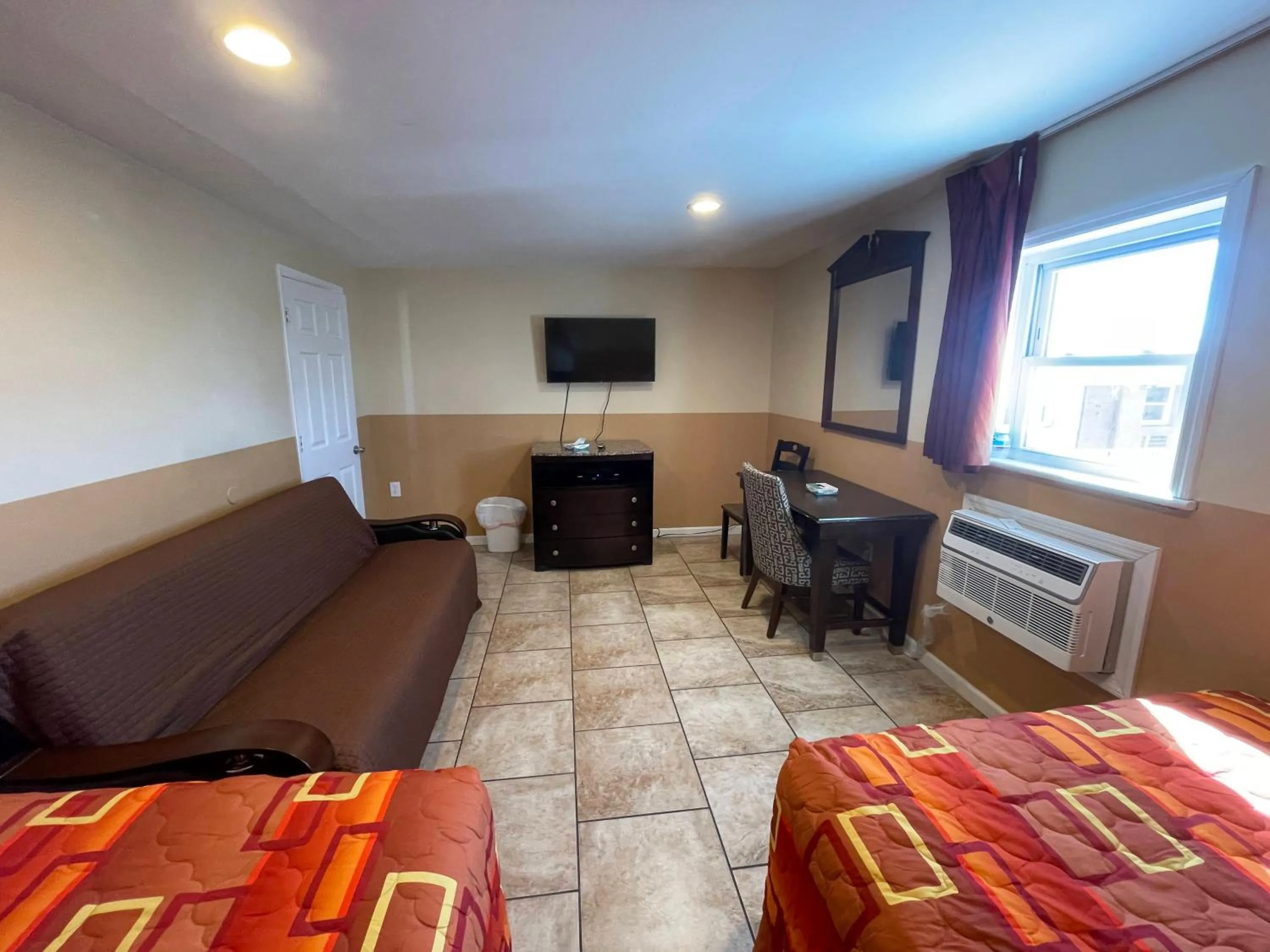 TV and multimedia, Bed in Anchor Motel